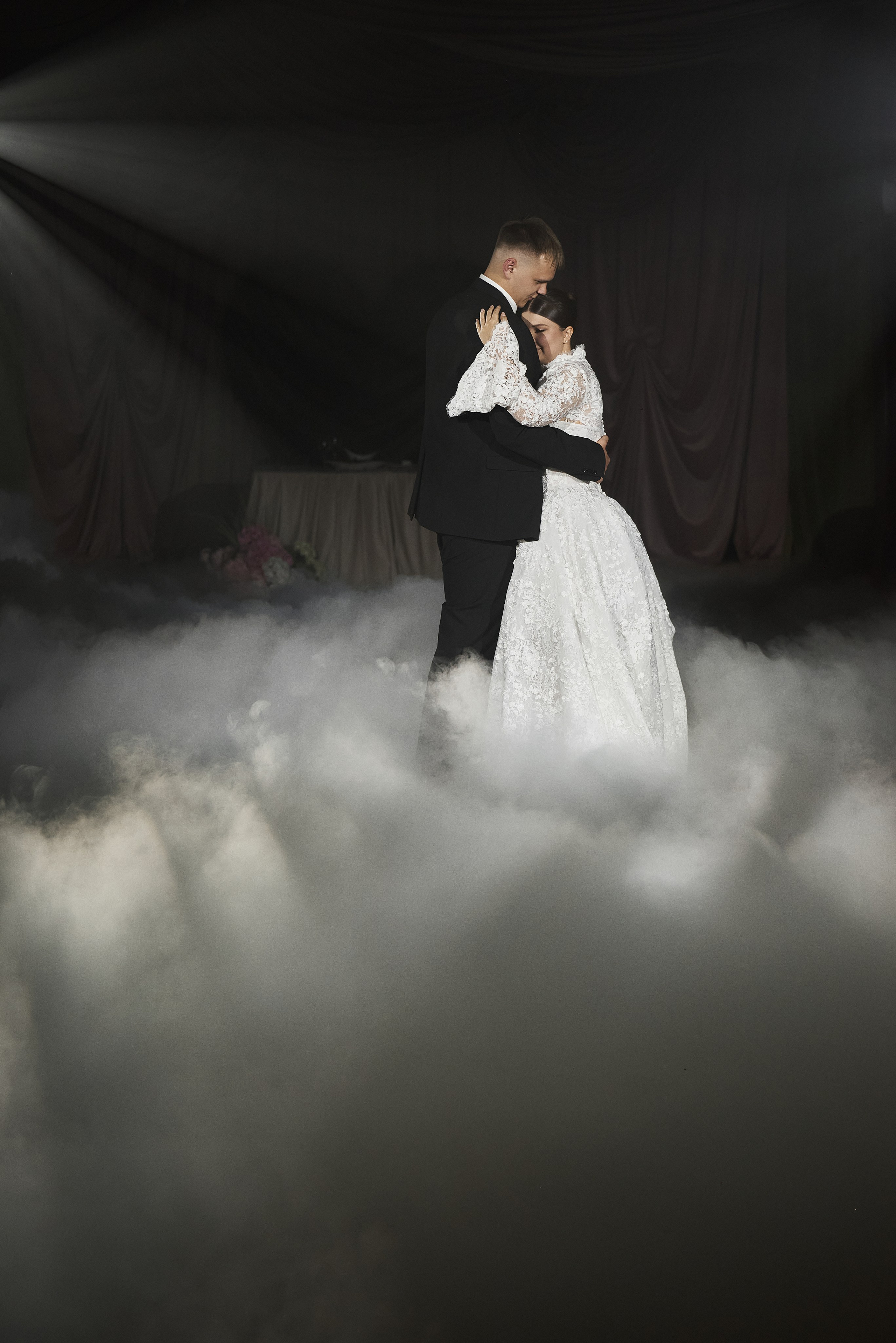 Свадебный фотограф в Брянске - фотограф на свадьбу. Свадебный и портретный фотограф в Брянске Скепская Лилия