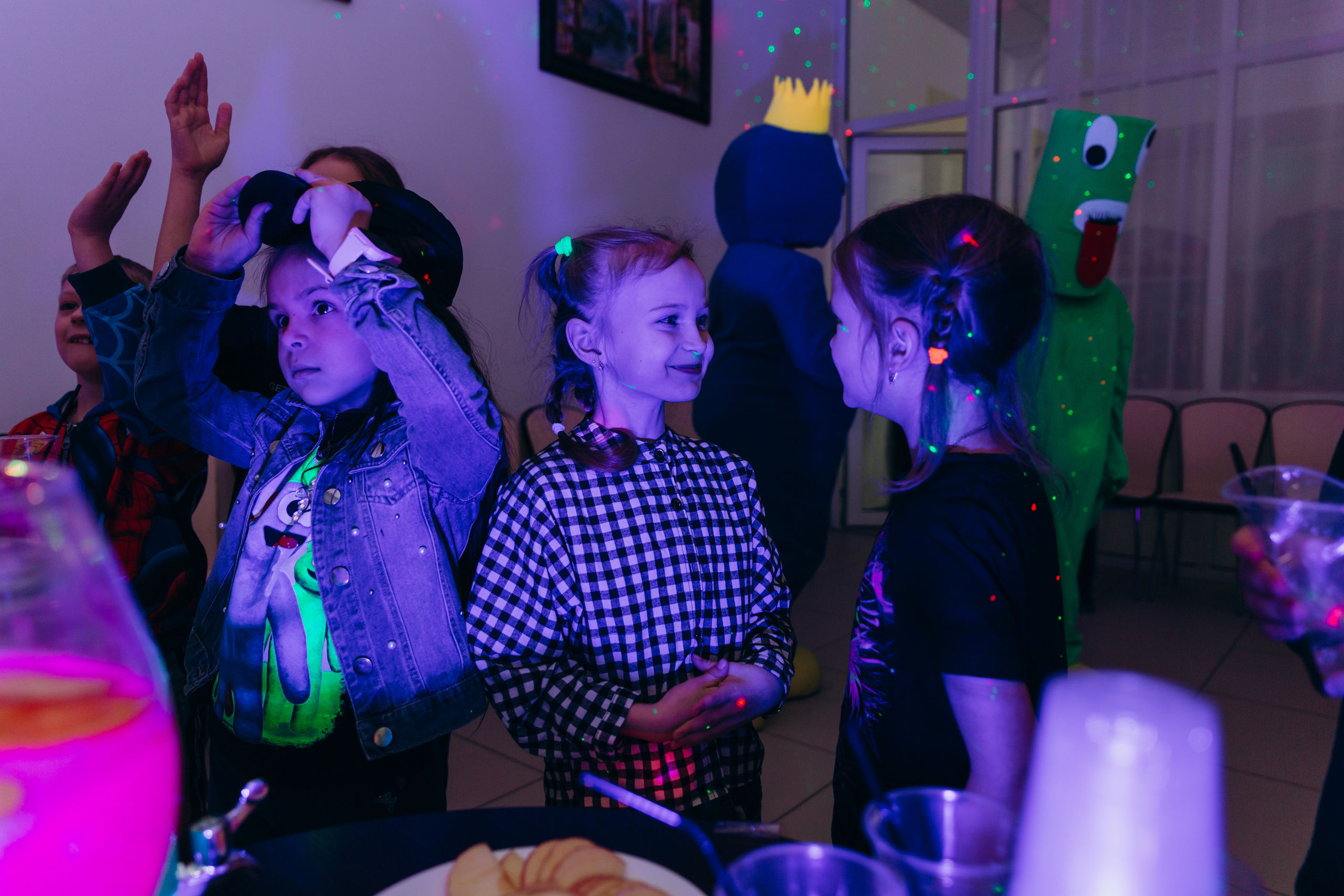 Шоу программы на детский праздник в Петропавловске-Камчатском. НиМиРоК — Праздничное агентство в Петропавловске-Камчатском