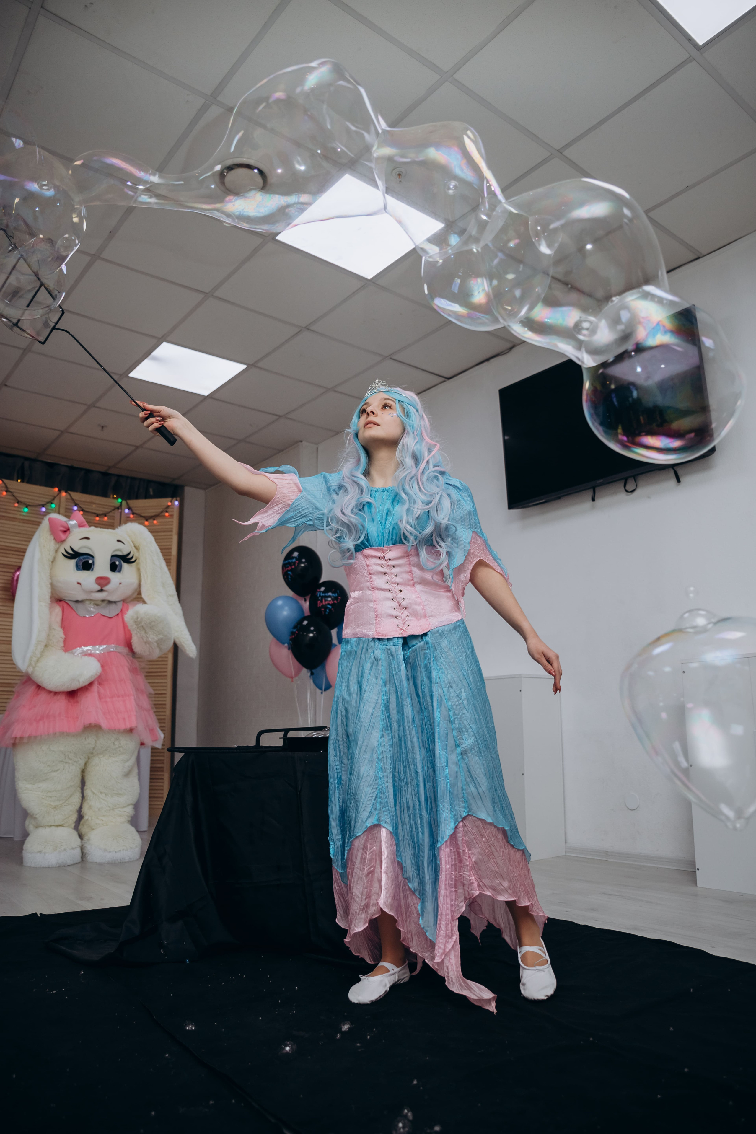 Шоу программы на детский праздник в Петропавловске-Камчатском. НиМиРоК — Праздничное агентство в Петропавловске-Камчатском