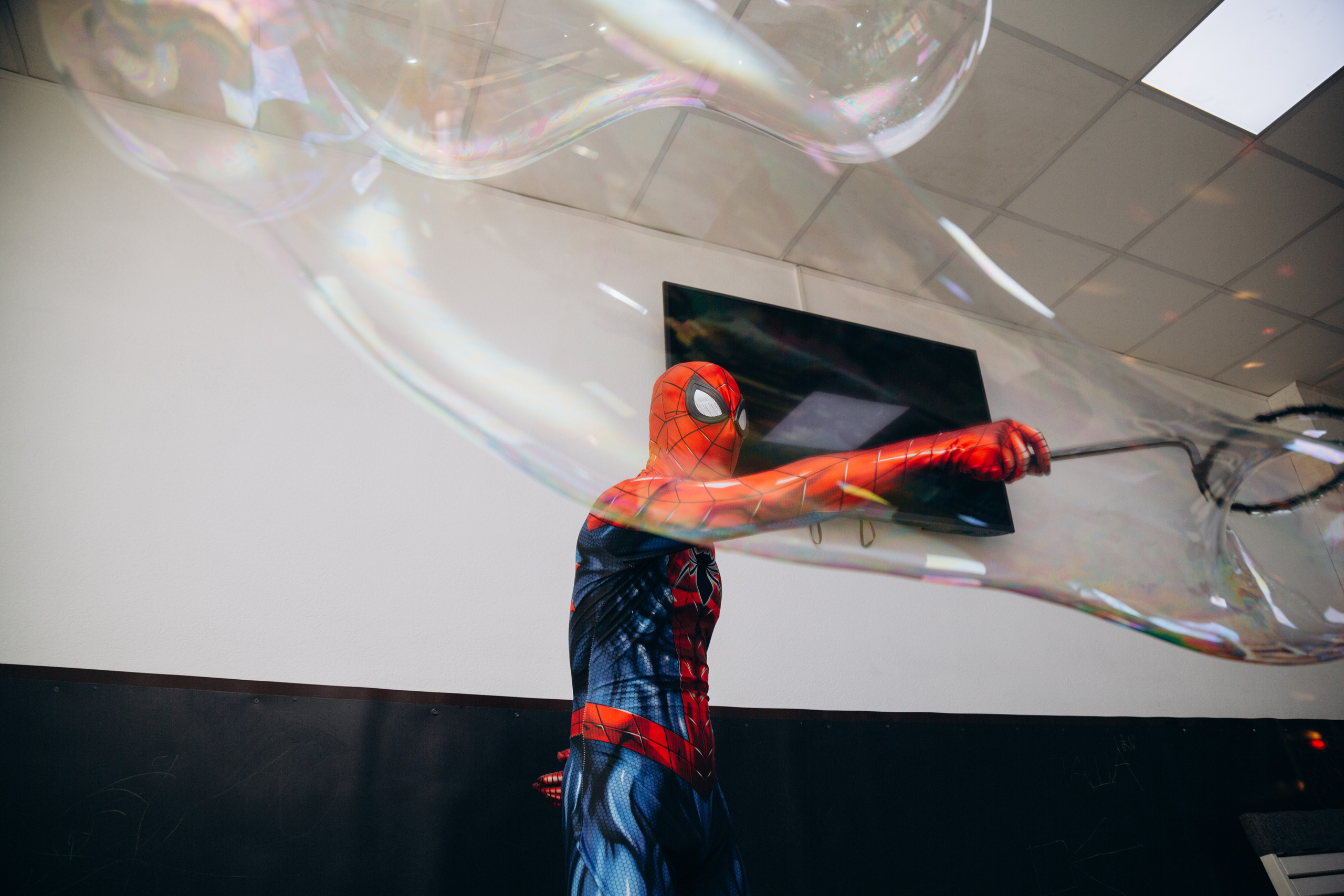 Шоу программы на детский праздник в Петропавловске-Камчатском. НиМиРоК — Праздничное агентство в Петропавловске-Камчатском