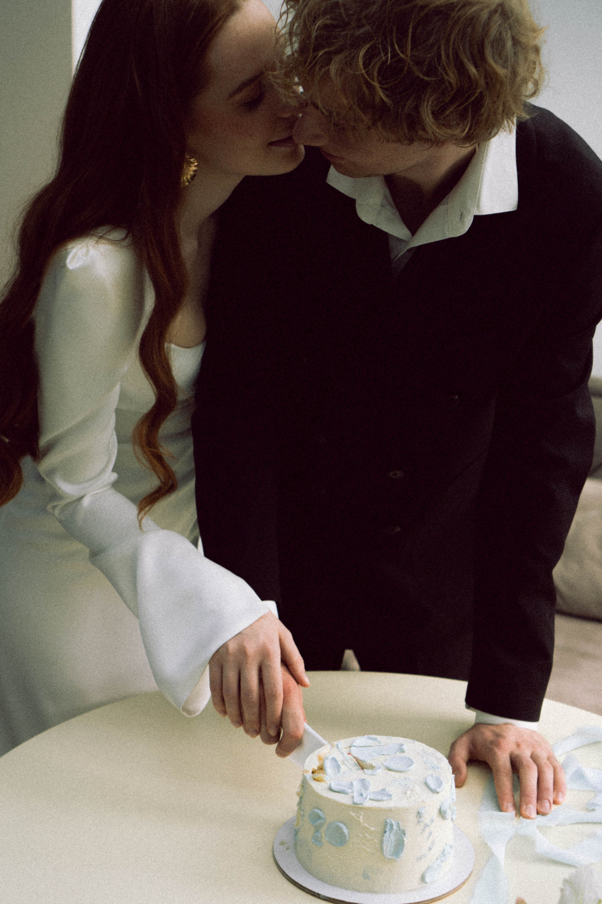 СВАДЕБНАЯ СЬЕМКА В ОТЕЛЕ. СБОРЫ ЖЕНИХА И НЕВЕСТЫ И ТАКЖЕ ТОР И ПОДГОТОВКА К ПРОГУЛКЕ. Профессиональный фотограф, Санкт-Петербург — Виктория Богомолова