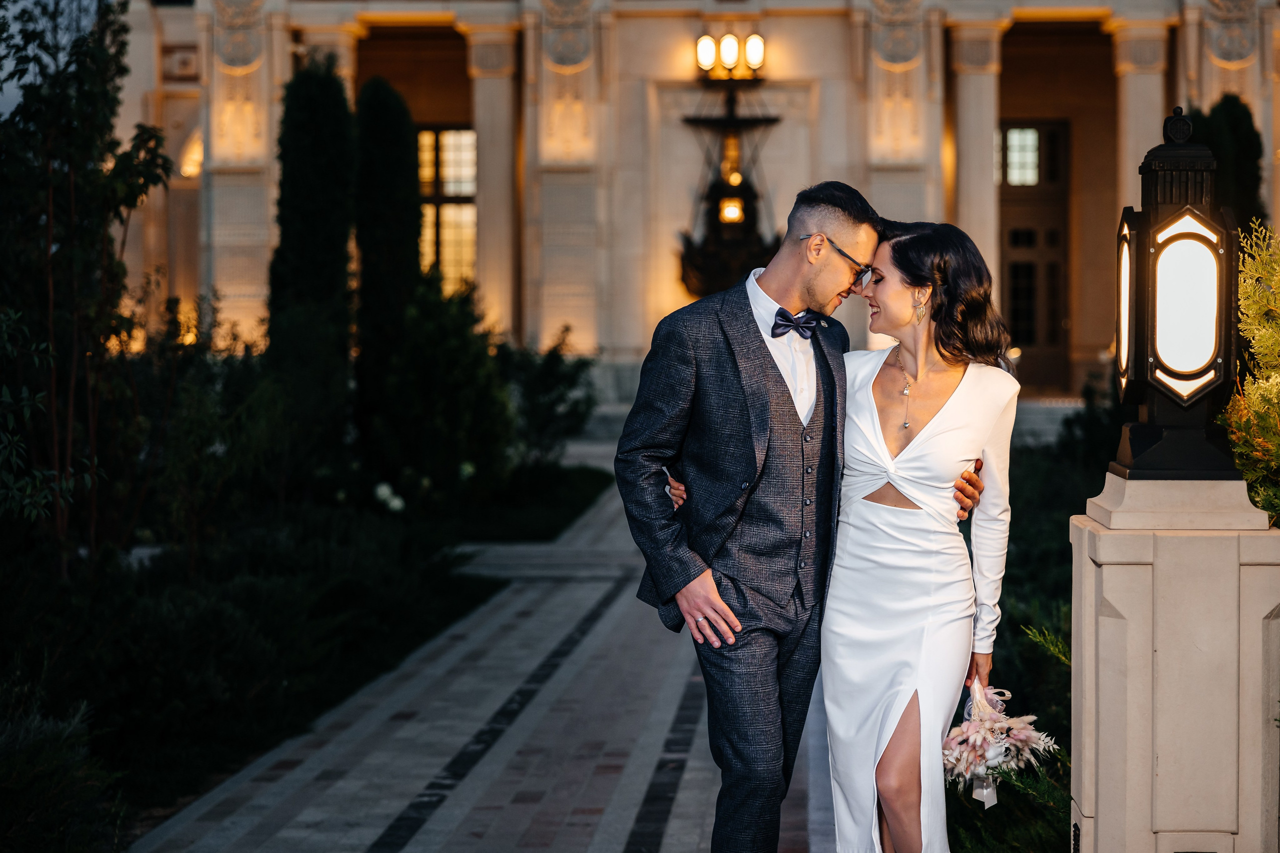 Анонс свадебной прогулки для Юлии и Артема. Свадебный фотограф в Крыму и Севастополе Ольга Баскакова