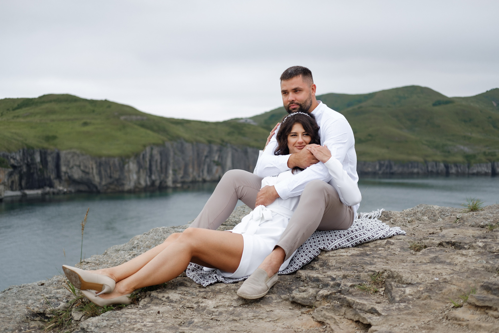 Love story фотосессия в Славянке. Свадебный фотограф во Владивостоке и Славянке