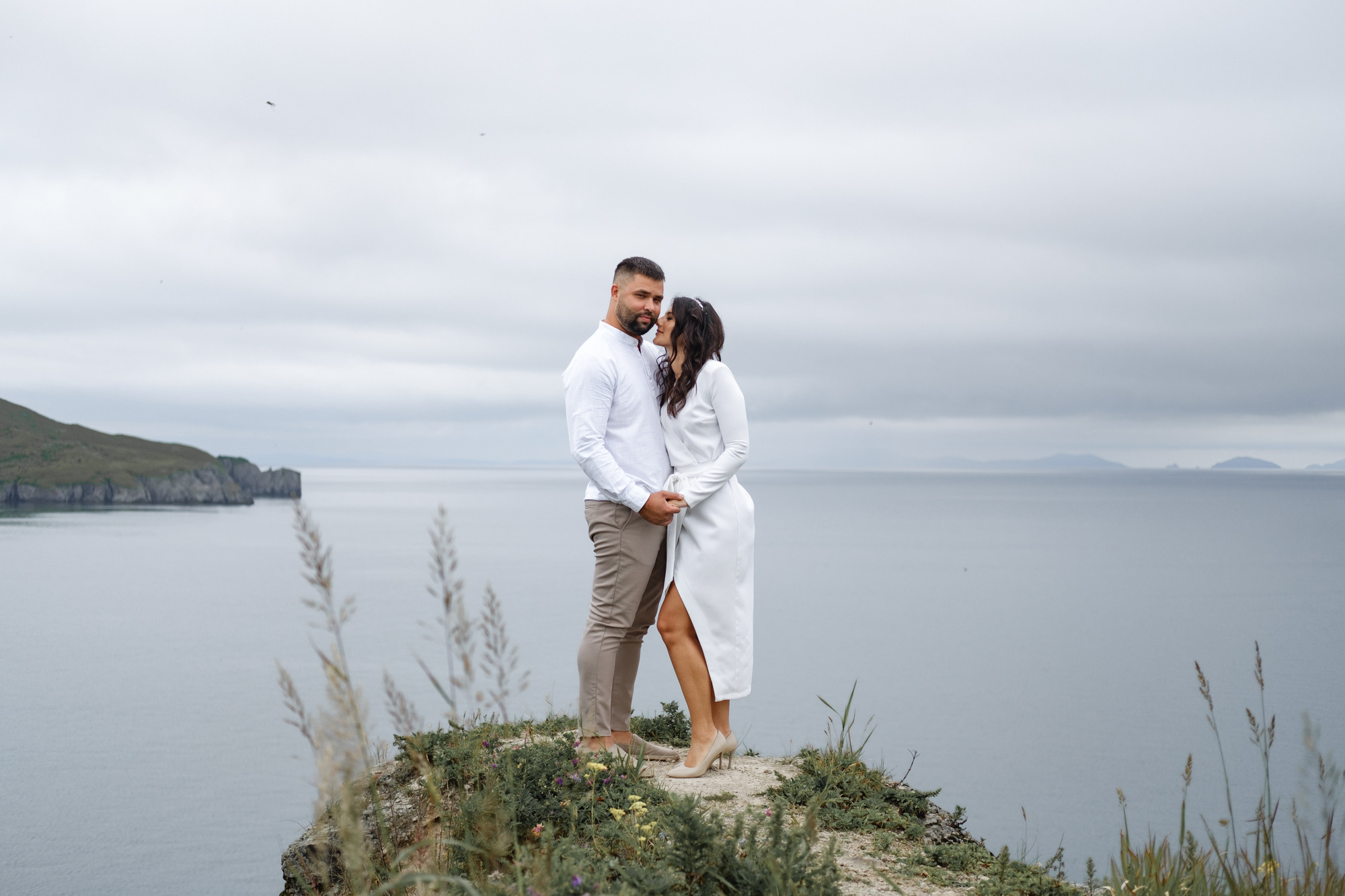 Love story фотосессия в Славянке. Свадебный фотограф во Владивостоке и Славянке