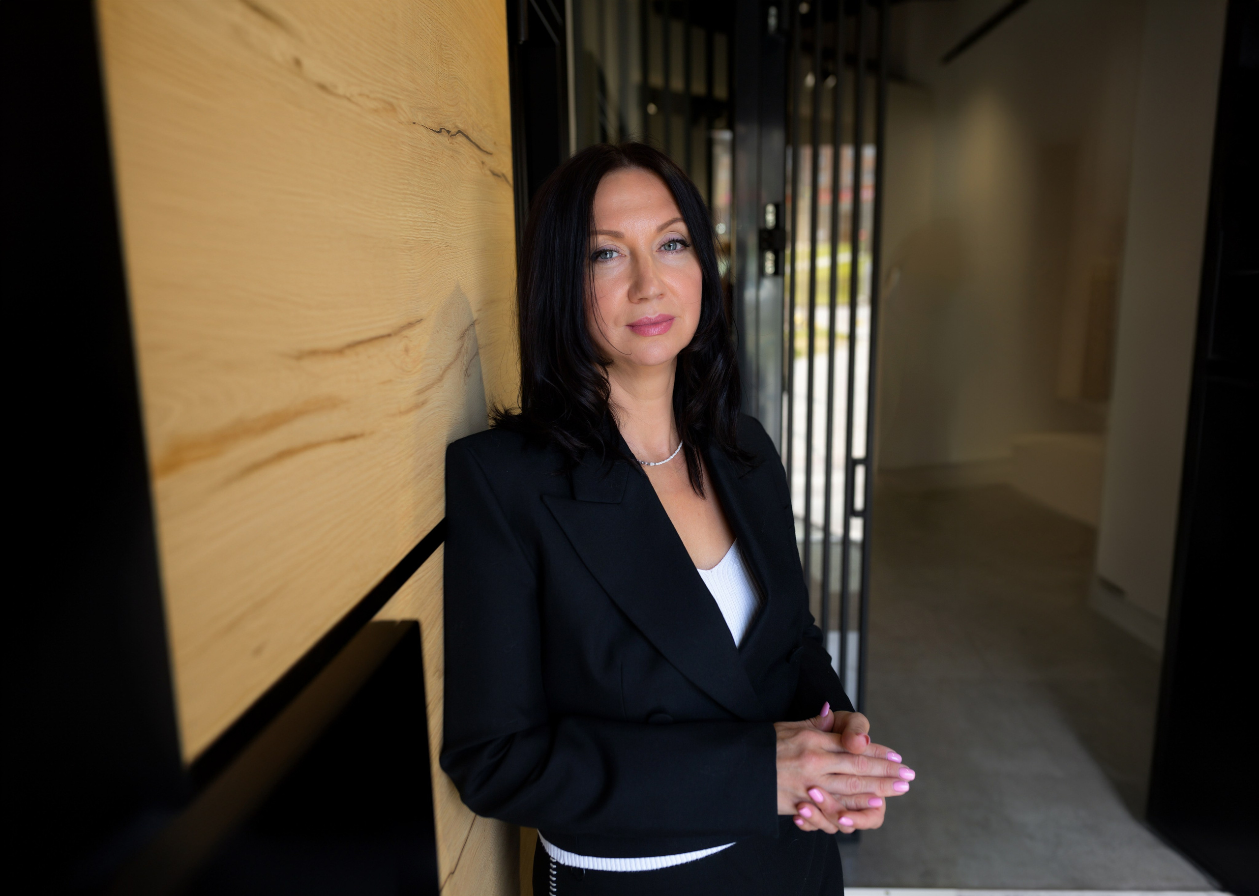 Бизнес портрет, бизнес фото для Кристины Корсуковой. Бизнес фотограф Ижевск — Назаров Роман