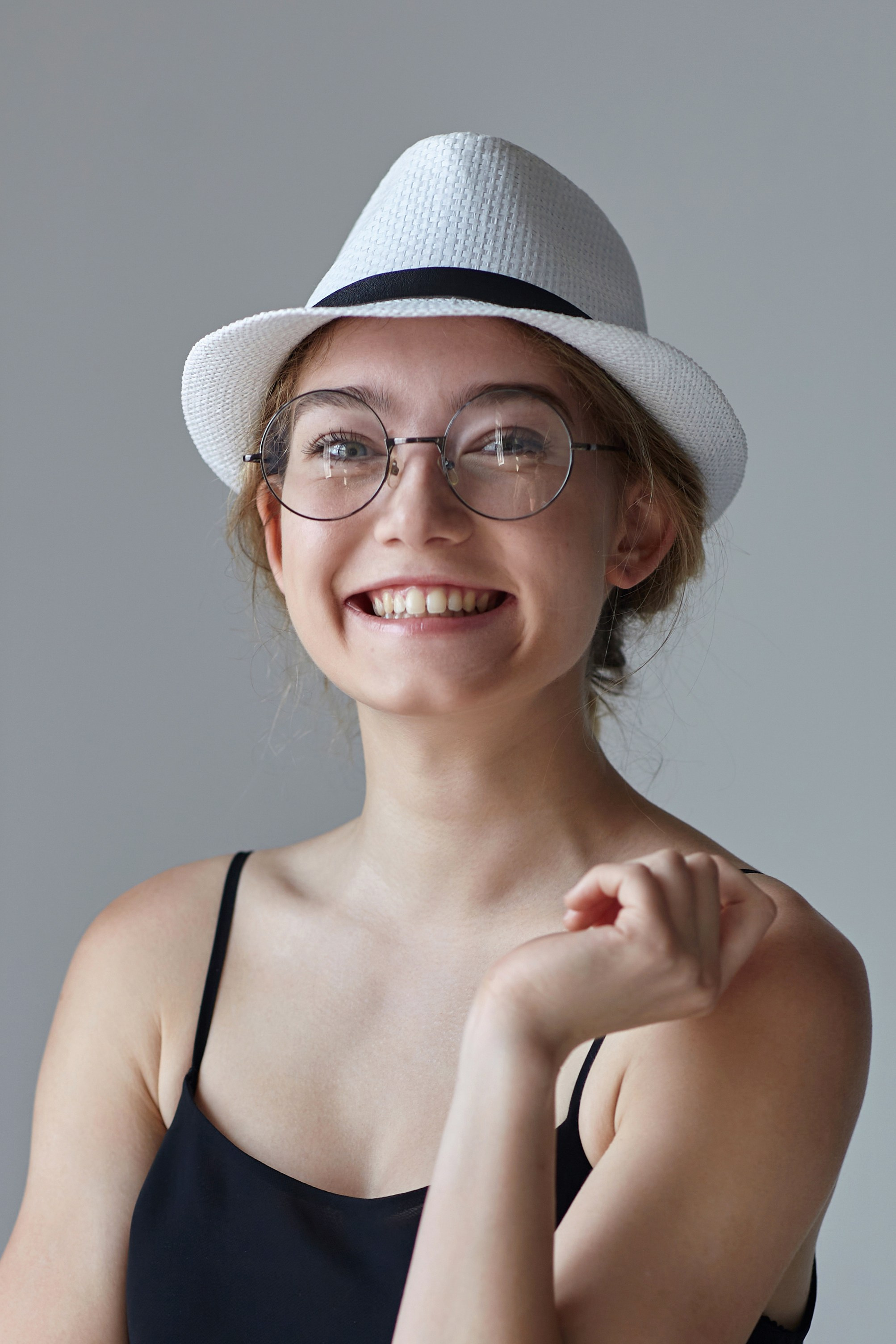 Женские модельные тесты: Откройте свой потенциал в мире моды. Портретный фотограф в Москве Виталий Пересветов