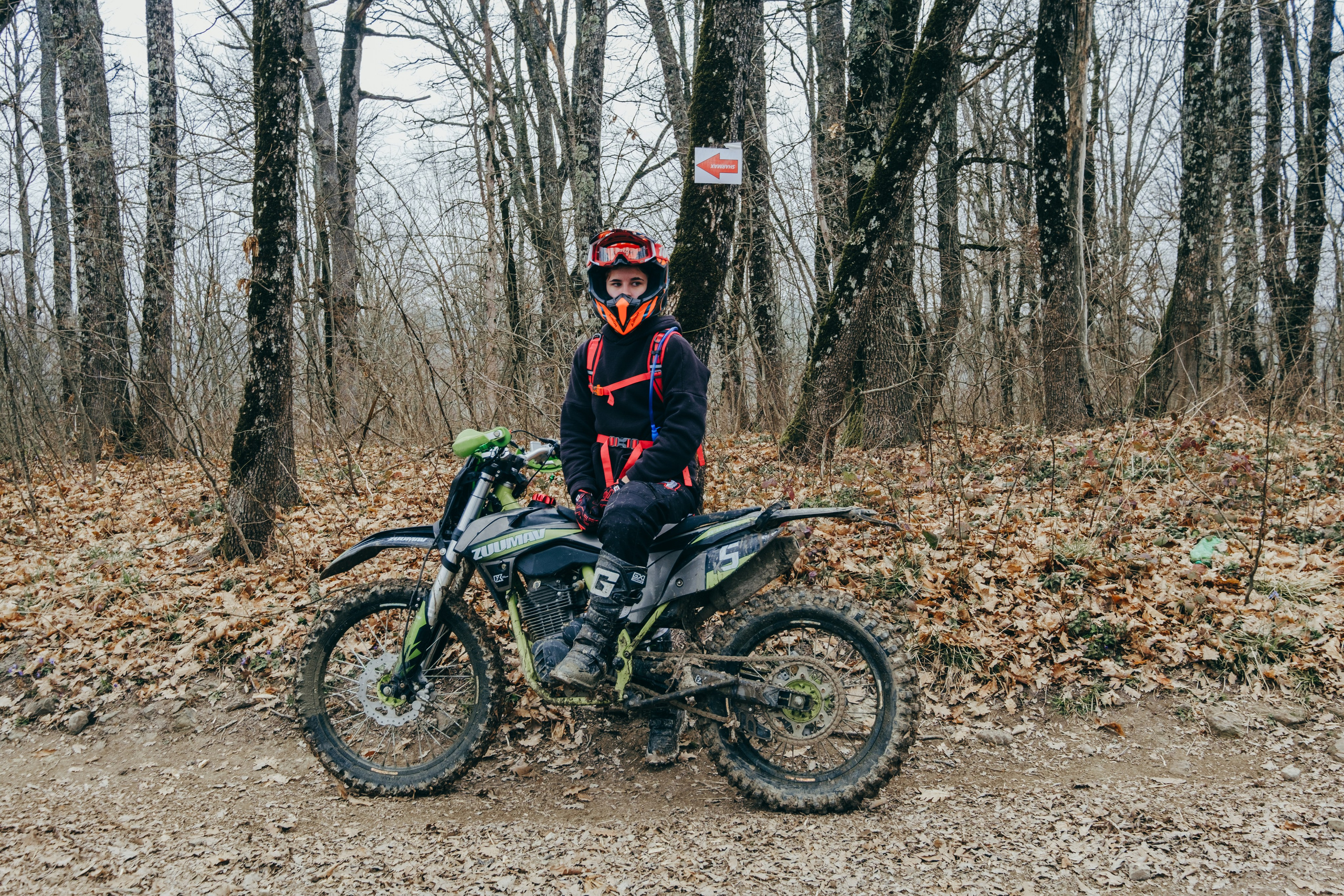 Съемка для Sharmax Moto в Горячем Ключе. Свадебный фотограф Денис Ожигин в Краснодаре и крае. Эмоциональная и стильная съемка вашего дня