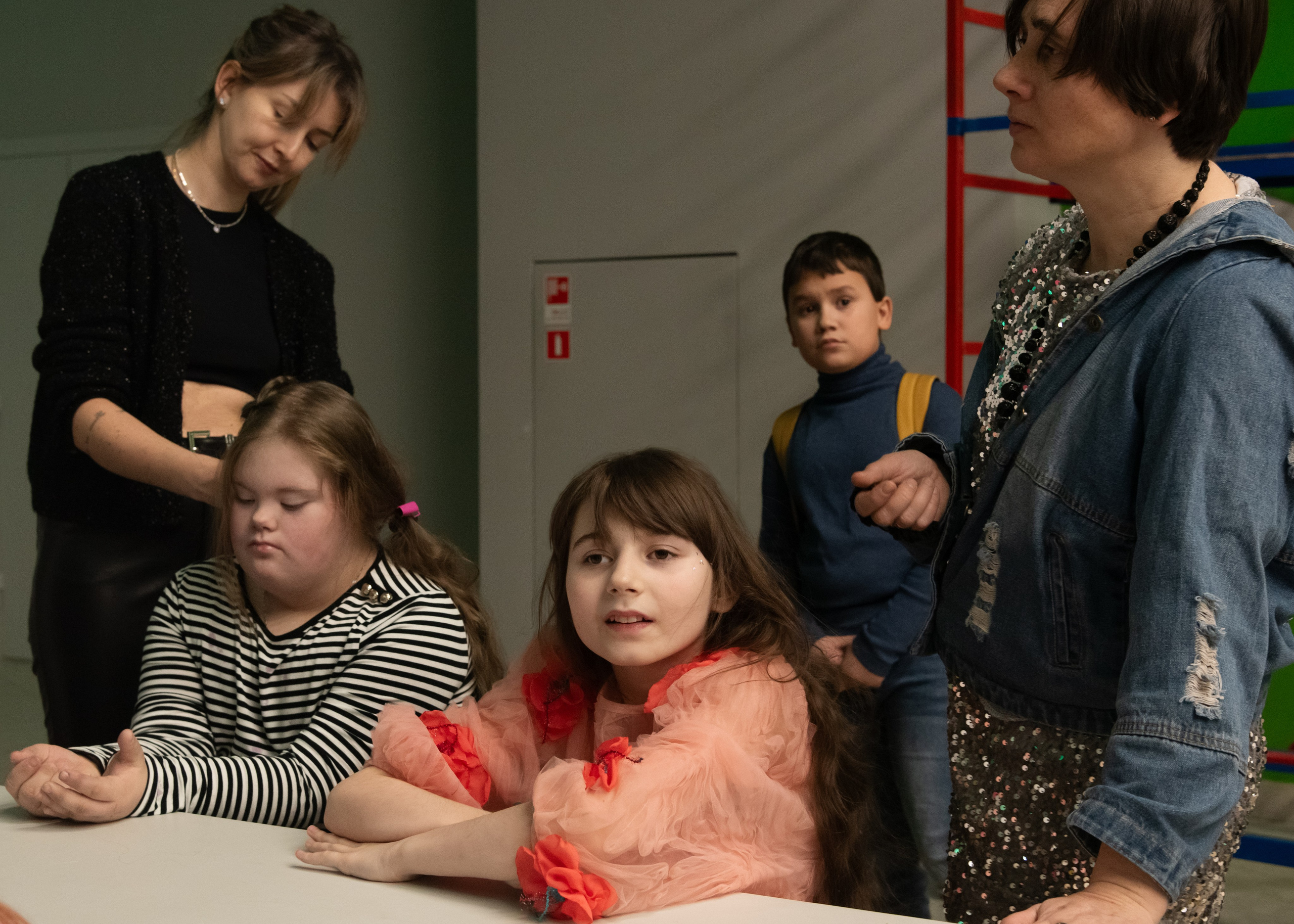 Показ Мод БФ «Исток Жизни». Дети с «Безграничными Возможностями». Портретный Семейный Fine-Art фотограф в Санкт-Петербурге Криулина