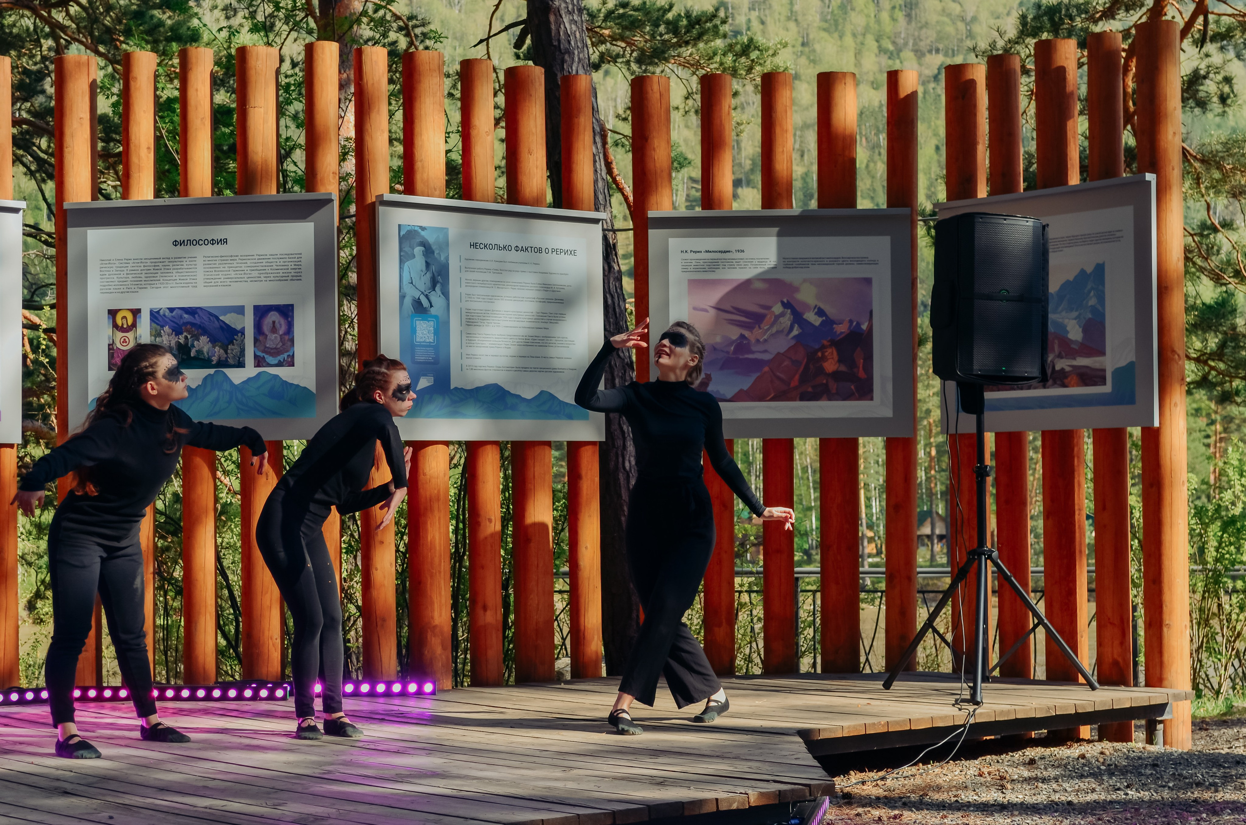 Фестиваль «Цветение Маральника на Алтае 2025». Фоторепортаж. Денисова Аля — фотограф для парных съемок и индивидуальных историй в Барнауле