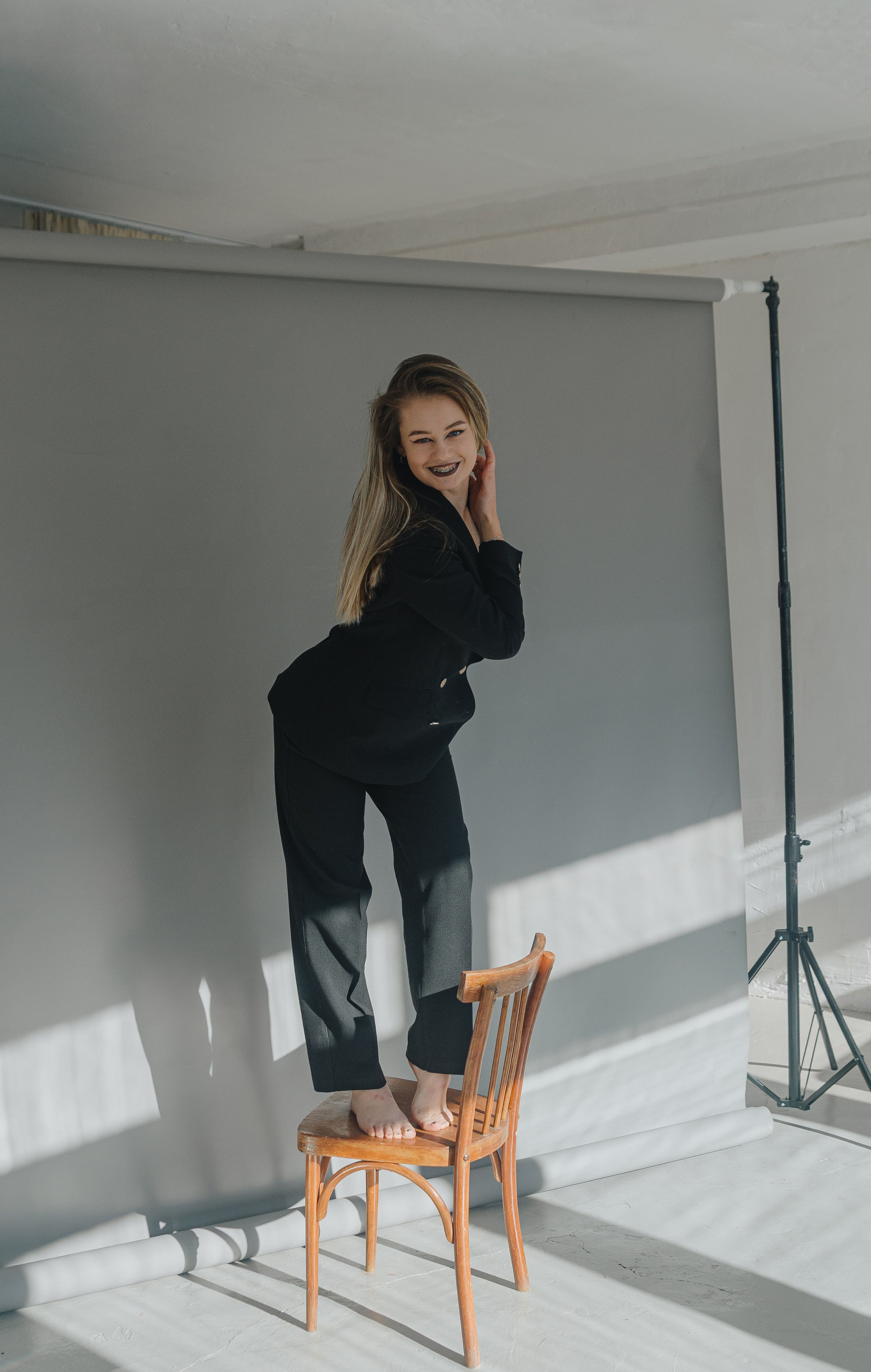 Женская фотосессия в стиле минимализм. Денисова Аля — фотограф для парных съемок и индивидуальных историй в Барнауле