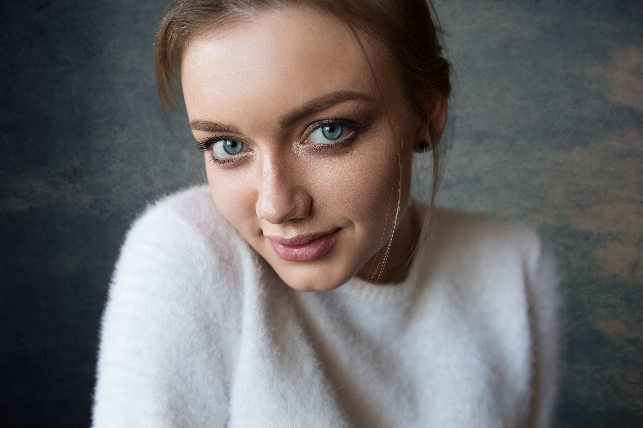 Портреты у окна с Екатериной в формате для «себя»