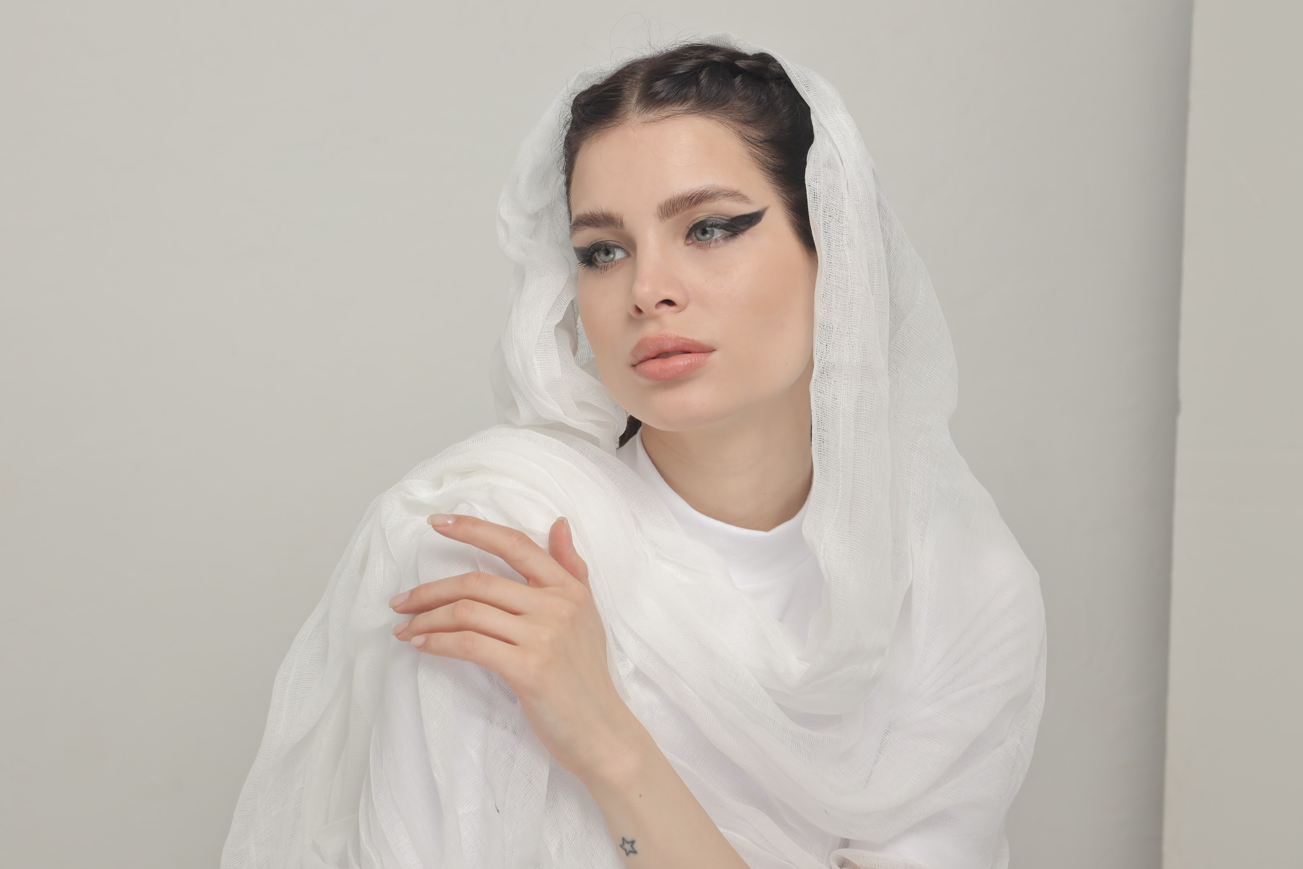 Белое на белом. Съемка в студии под ваш запрос, студийные съемки, фотографии архитектурных объектов — Александр Евстигнеев — фотограф Москва