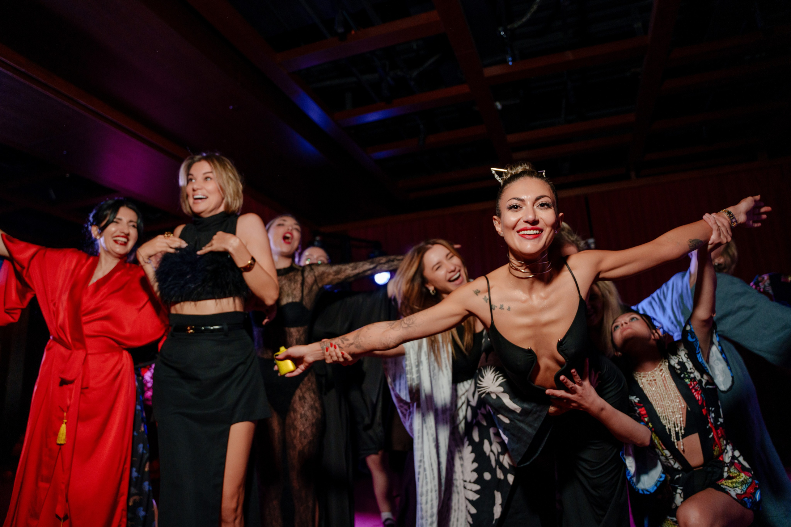 Репортажный фотограф на день рождения в ресторане KAI. Репортажный фотограф Москва Сергей Дружинин