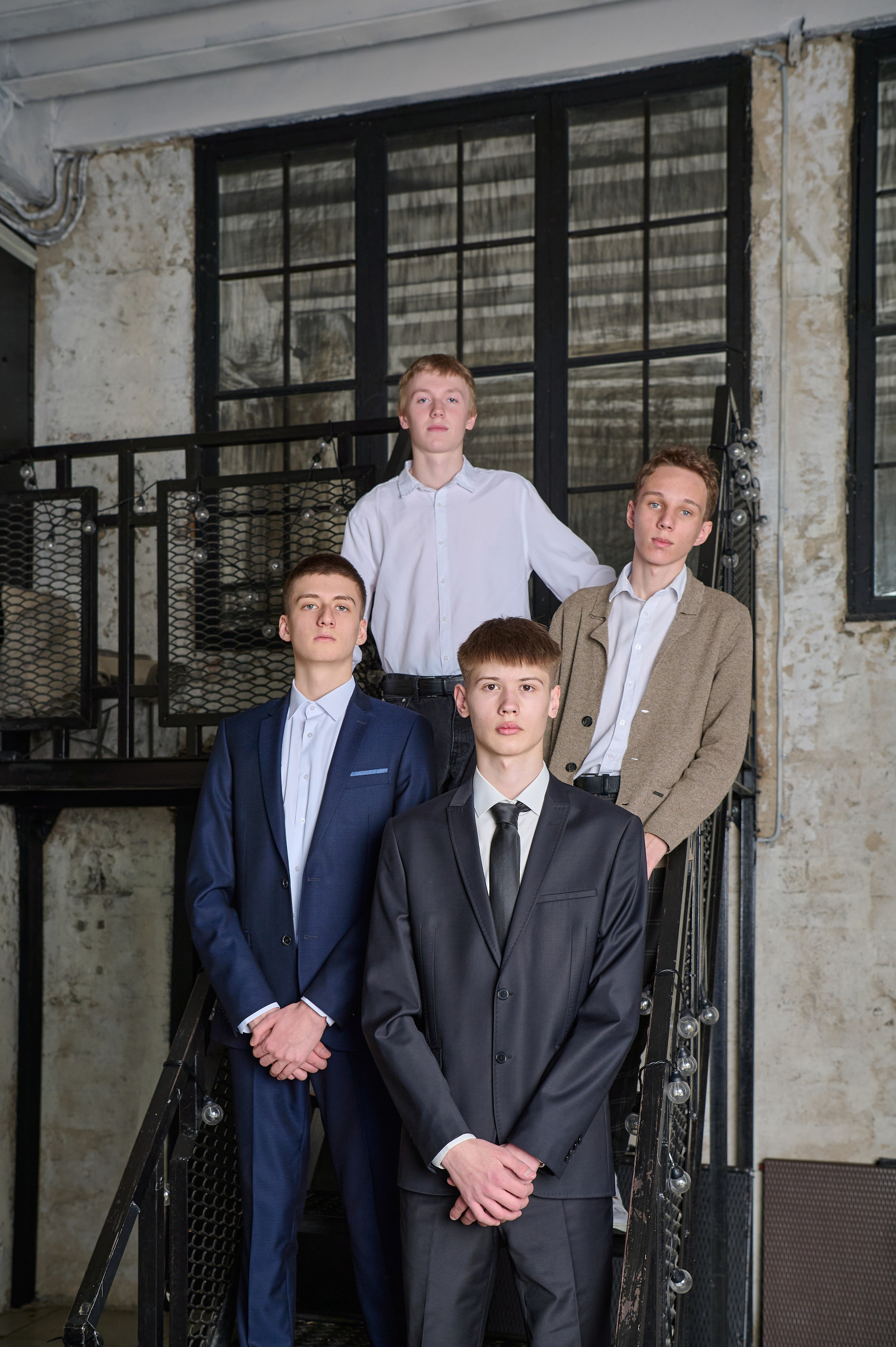 Пример фото выпускников в студии. Детский и семейный фотограф г. Москва Оксана Катаджи