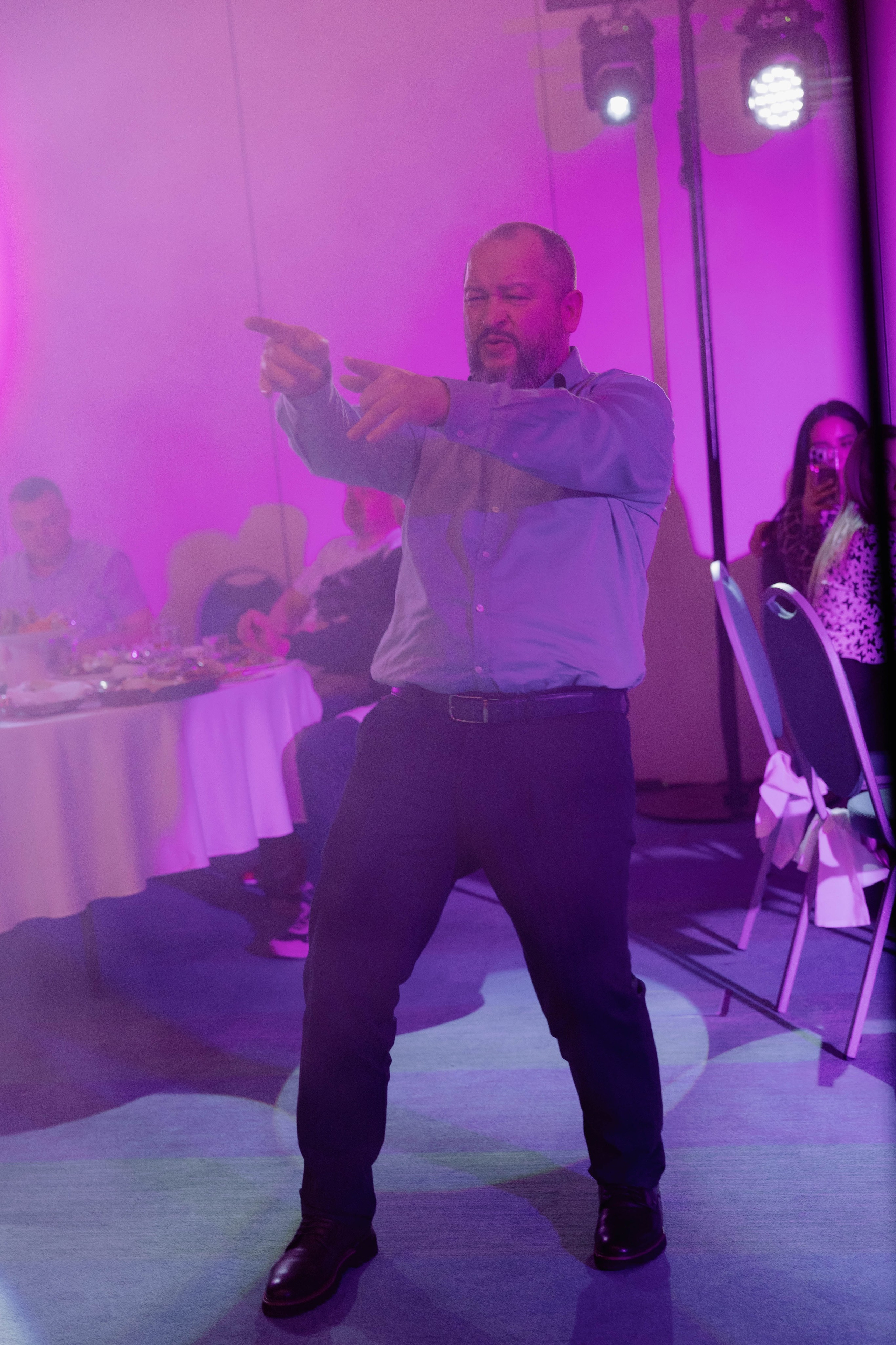 Конференция и ужи. Кормовит. Роза хутор. Фотограф Юсова Мария