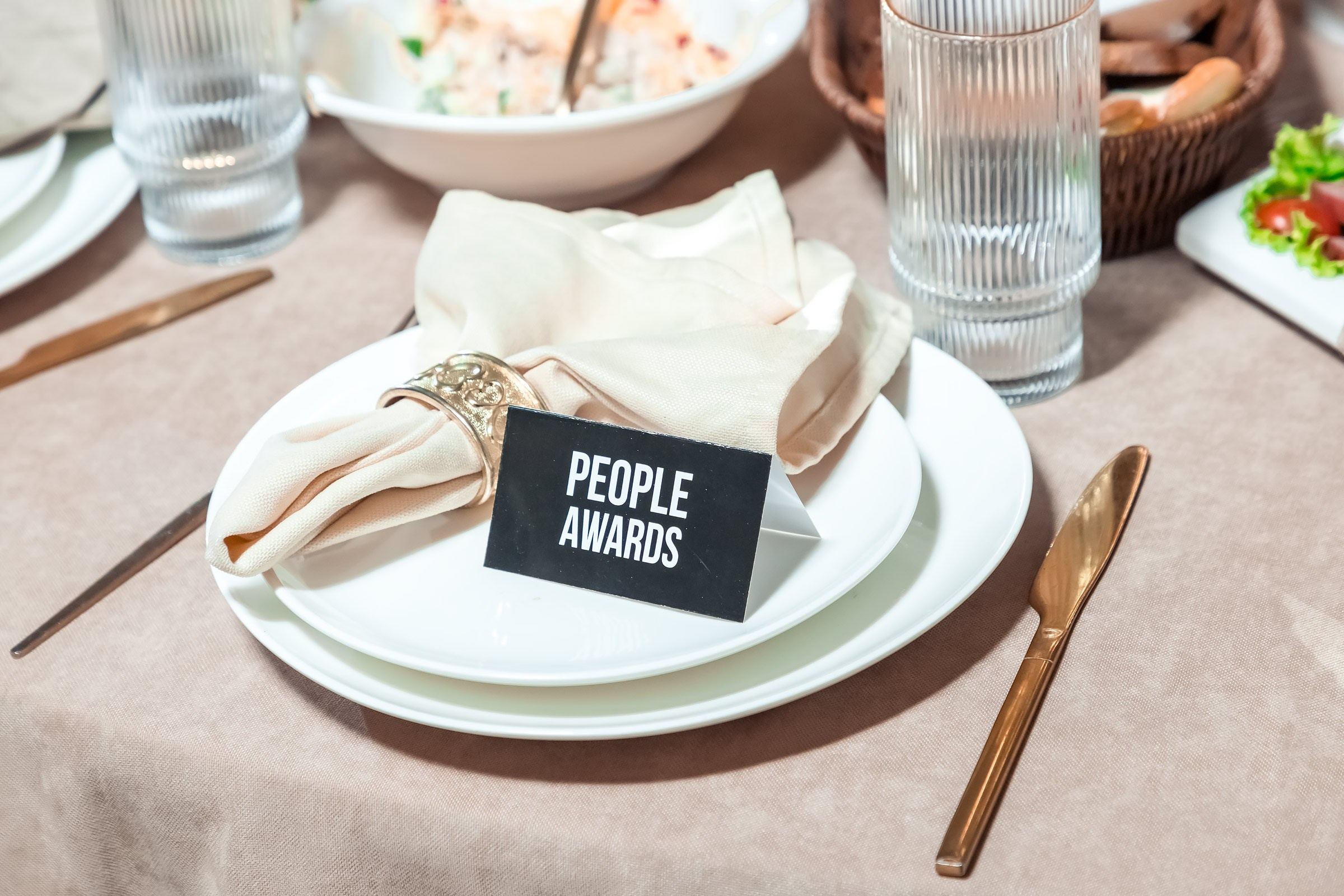 Фотограф 2025 People AWARDS. Семейный и детский фотограф в Алматы Юровских Инесса