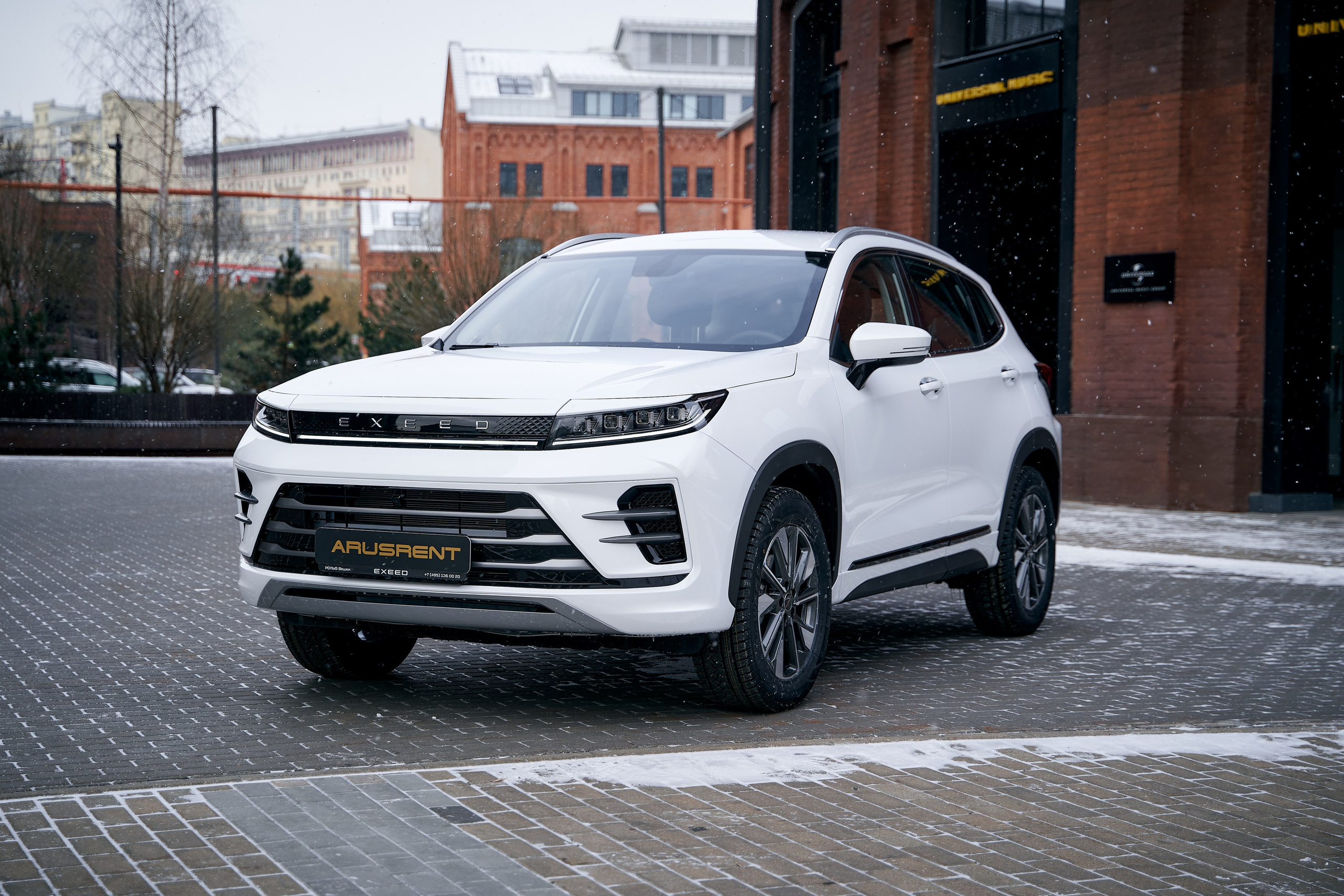 CAR. Универсальный фотограф в Москве Михаил Королёв