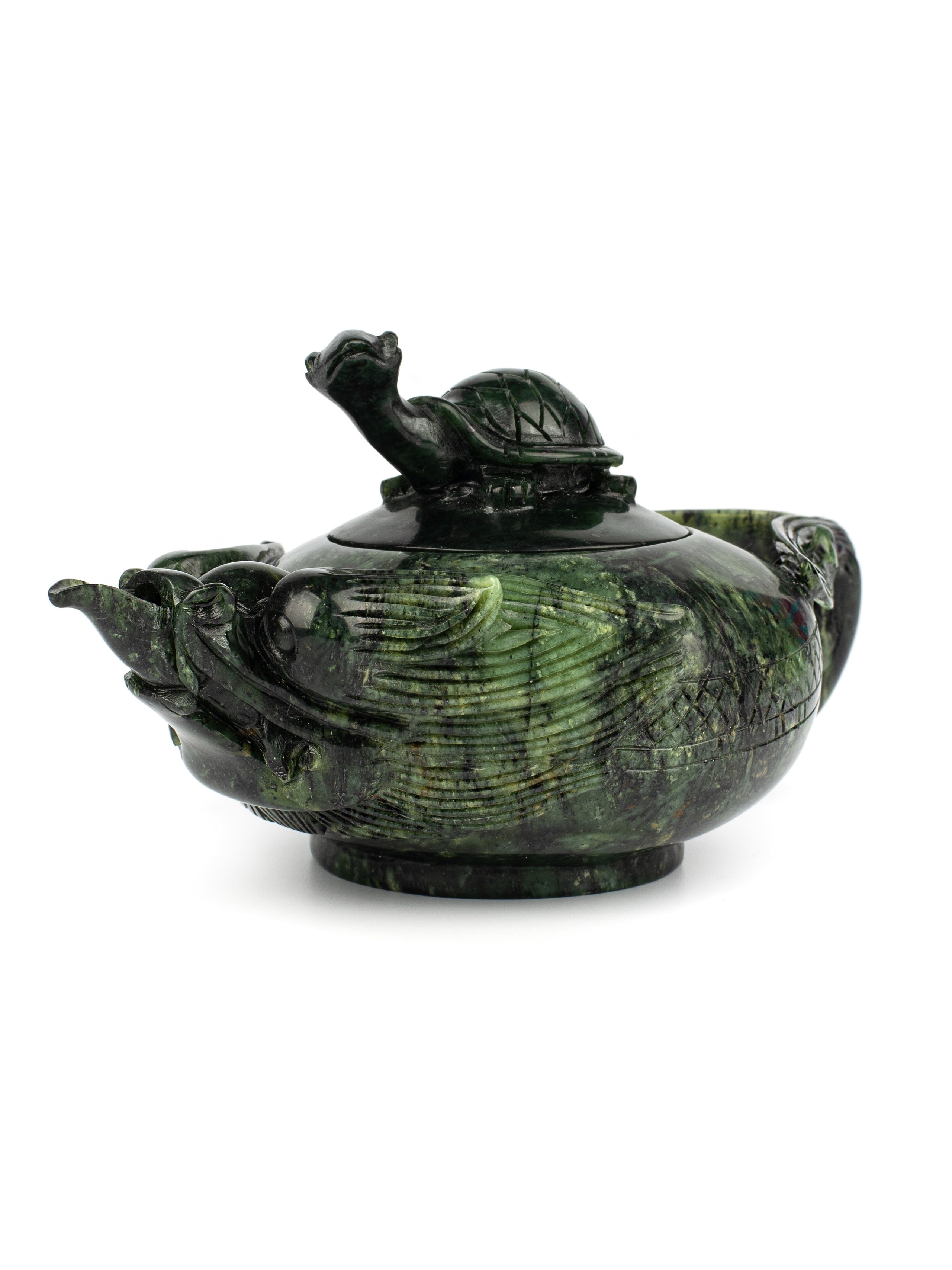 Предметное фото в Москве. Тишина камня: нефритовый ритуал. MaraClub Foto предметное фото для сайта и маркетплейсов в Москве и области