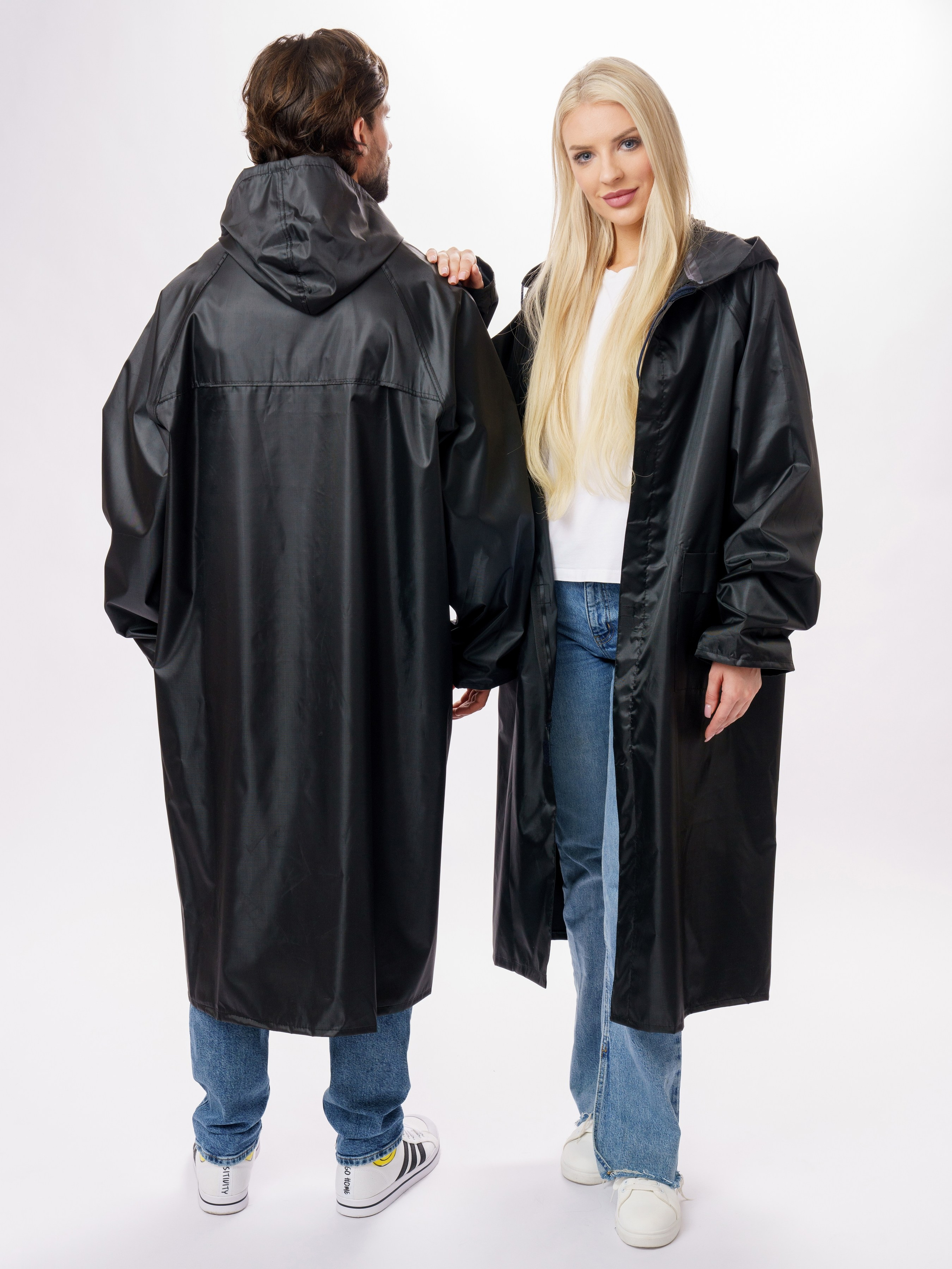 Дождевики, парная съемка. KED Production — продакшн из СПб. Создаём фото, видео и контент, который помогает брендам и селлерам продавать больше