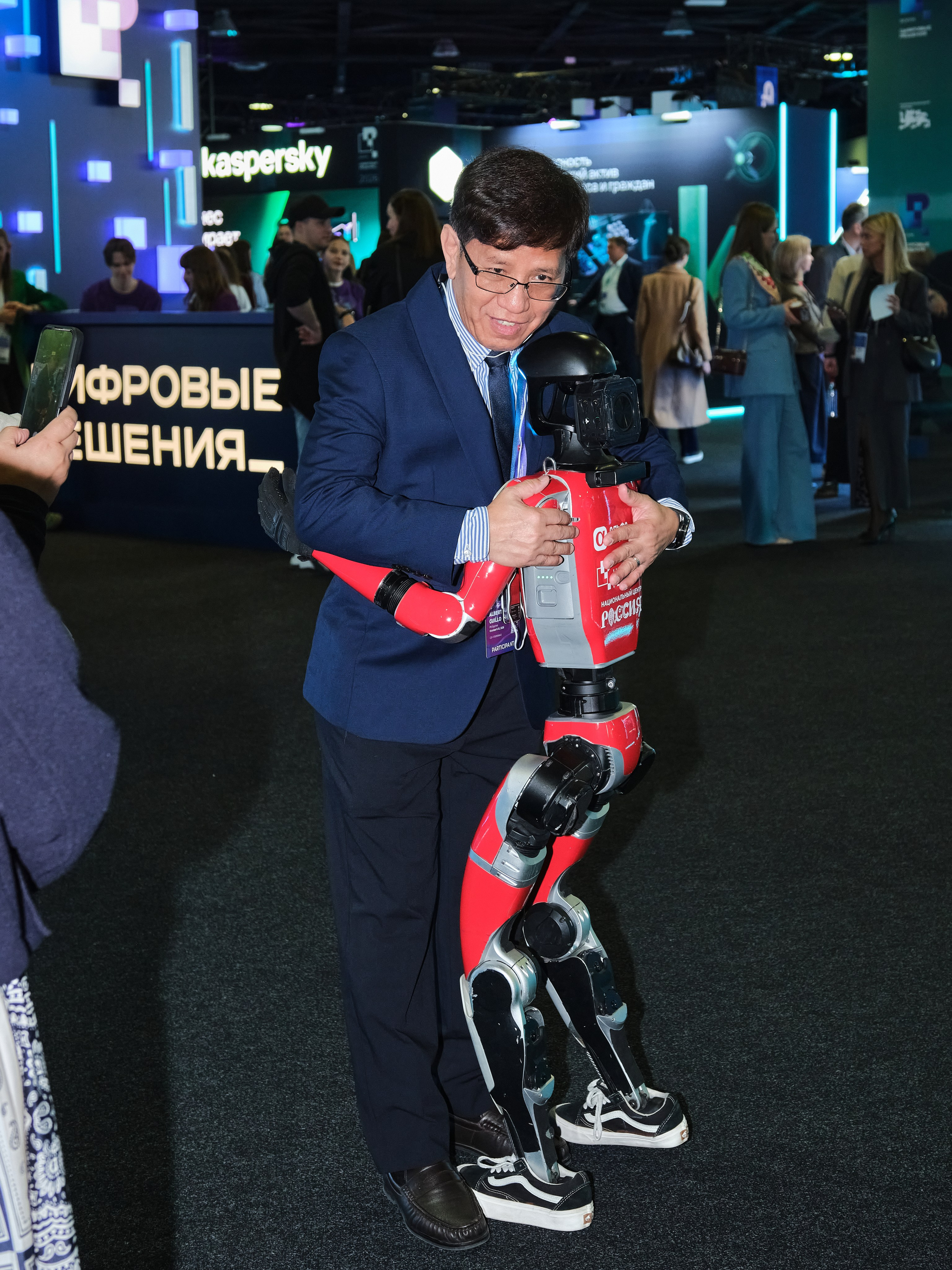 Форум «Цифровые решения». Лесник Вячеслав — фотограф в Москве | Фэшн, коммерческая и репортажная съемка