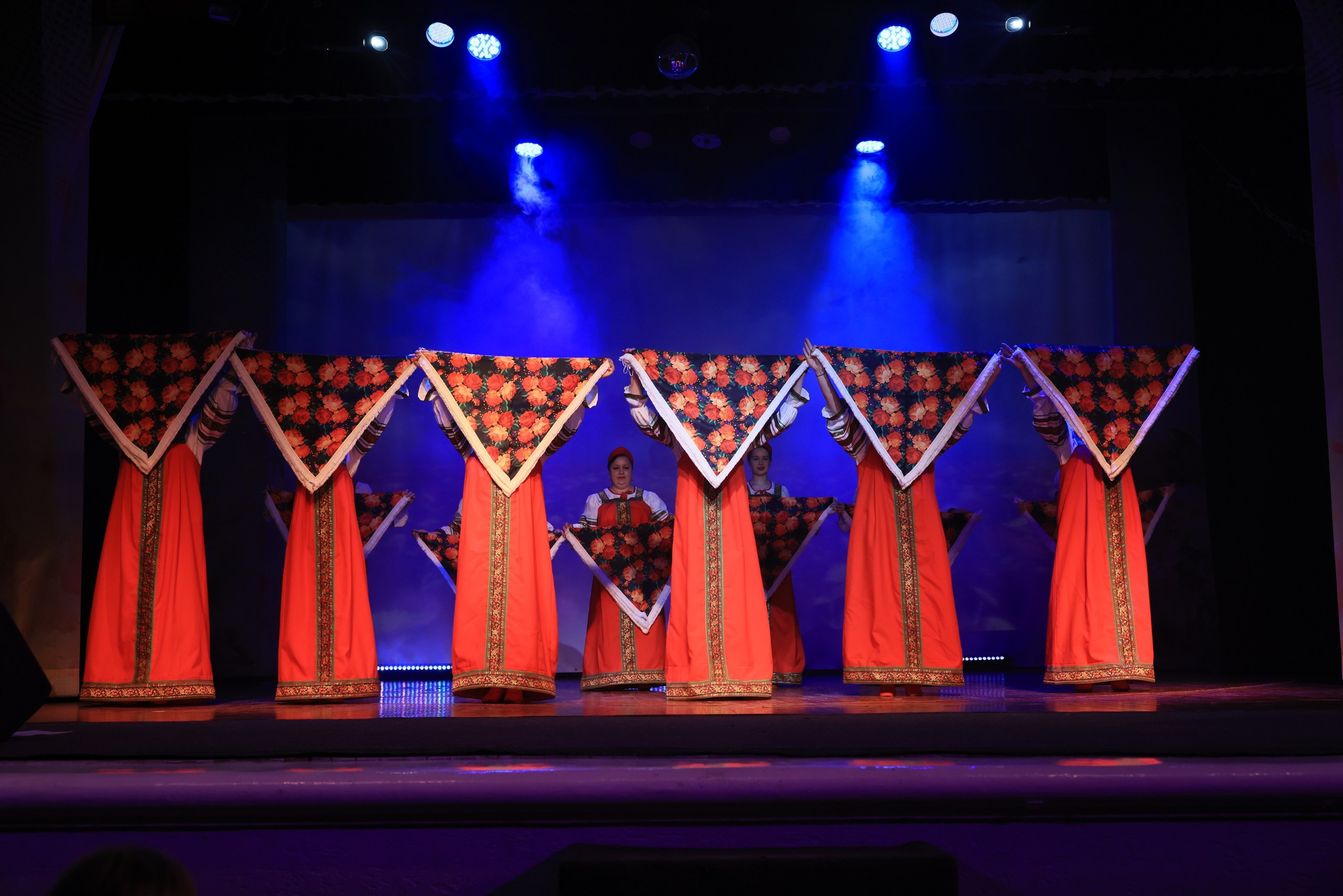 Концерт к 8 Марта в ДК «Металлург» г. Тула. Фотограф в Туле Крупский АнДРей. Фотостудия «КАДР71» в Туле