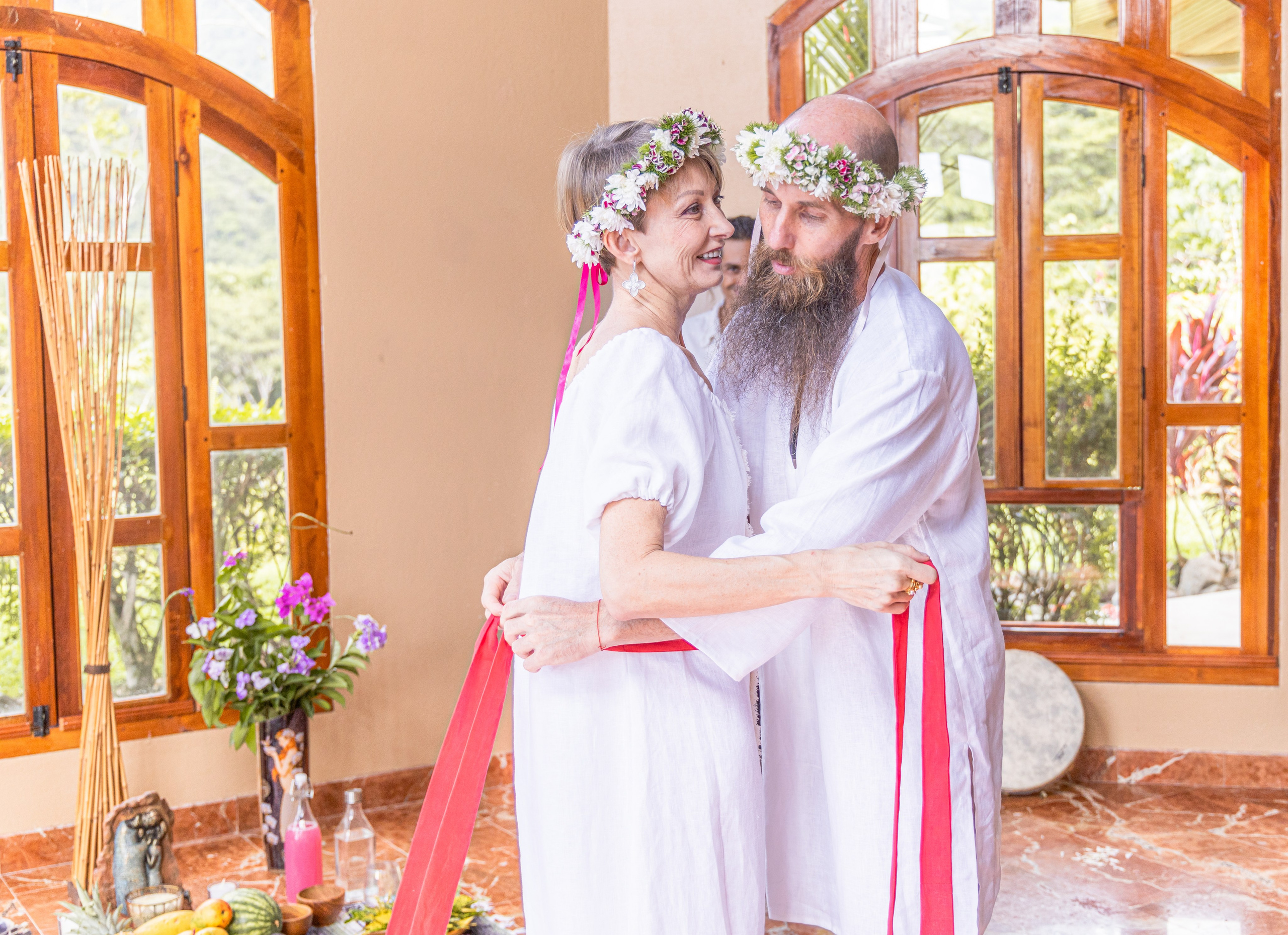Soul wedding with a nature connection. Family, portrait, content photo in Costa Rica Evgeniya Besprozvannykh