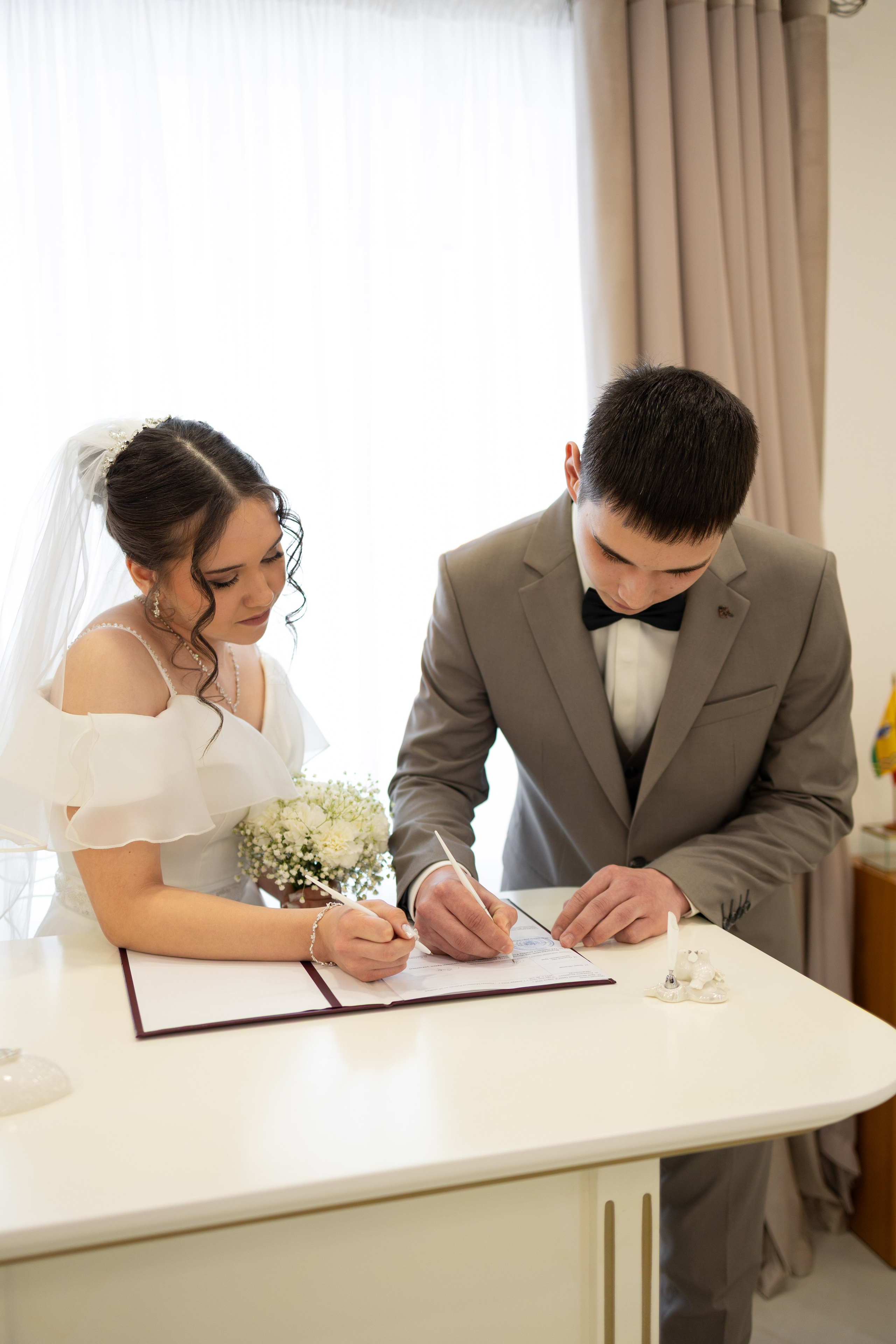 Загс. Элла & Ренат. Фотограф Айгуль Габсаматова Октябрьский