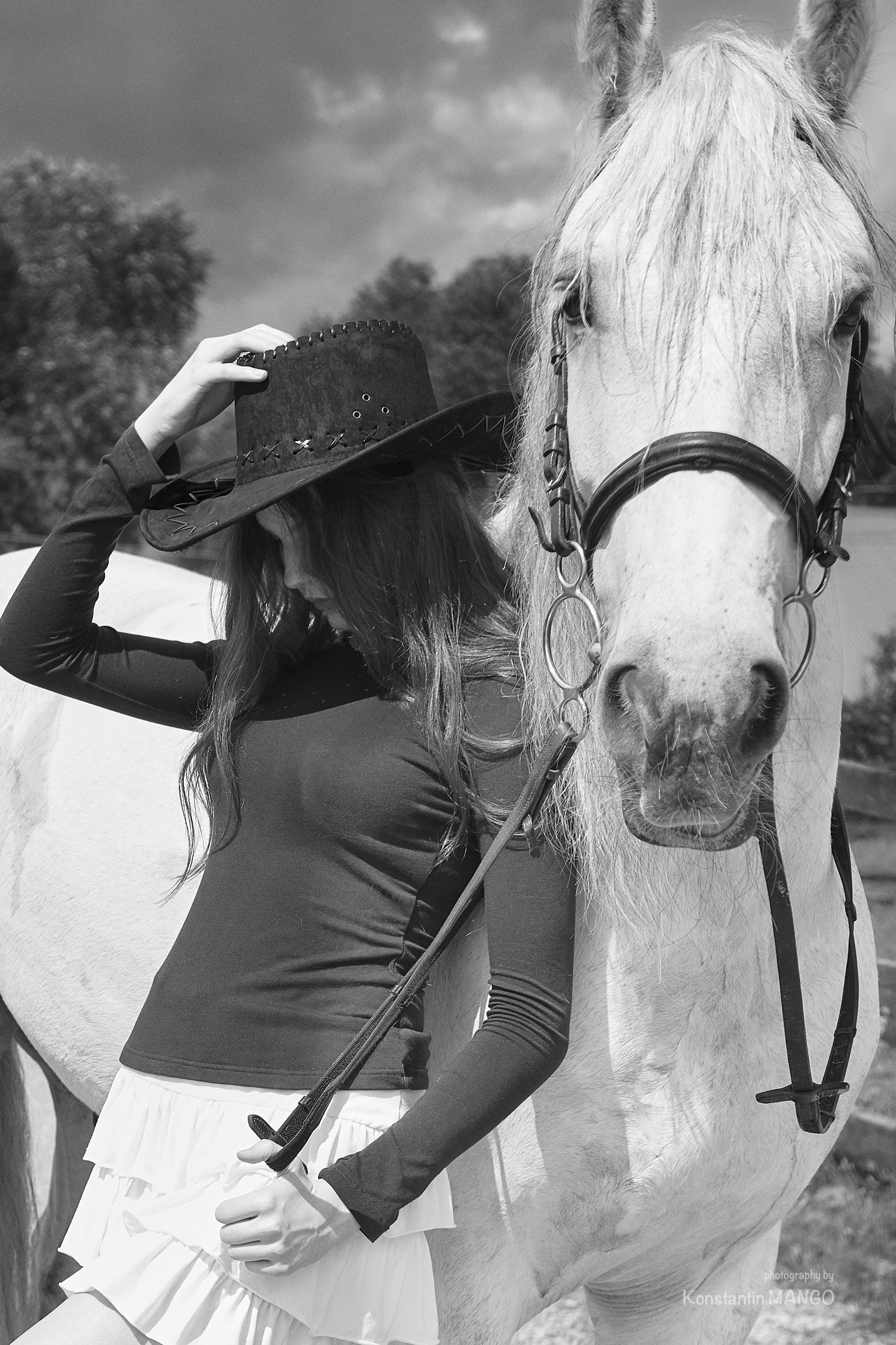 Фотопрогулка для Виктории и Полины на лошадях. Фотограф в Рязани. Свадьба, семейное фото, портрет. Константин Манго