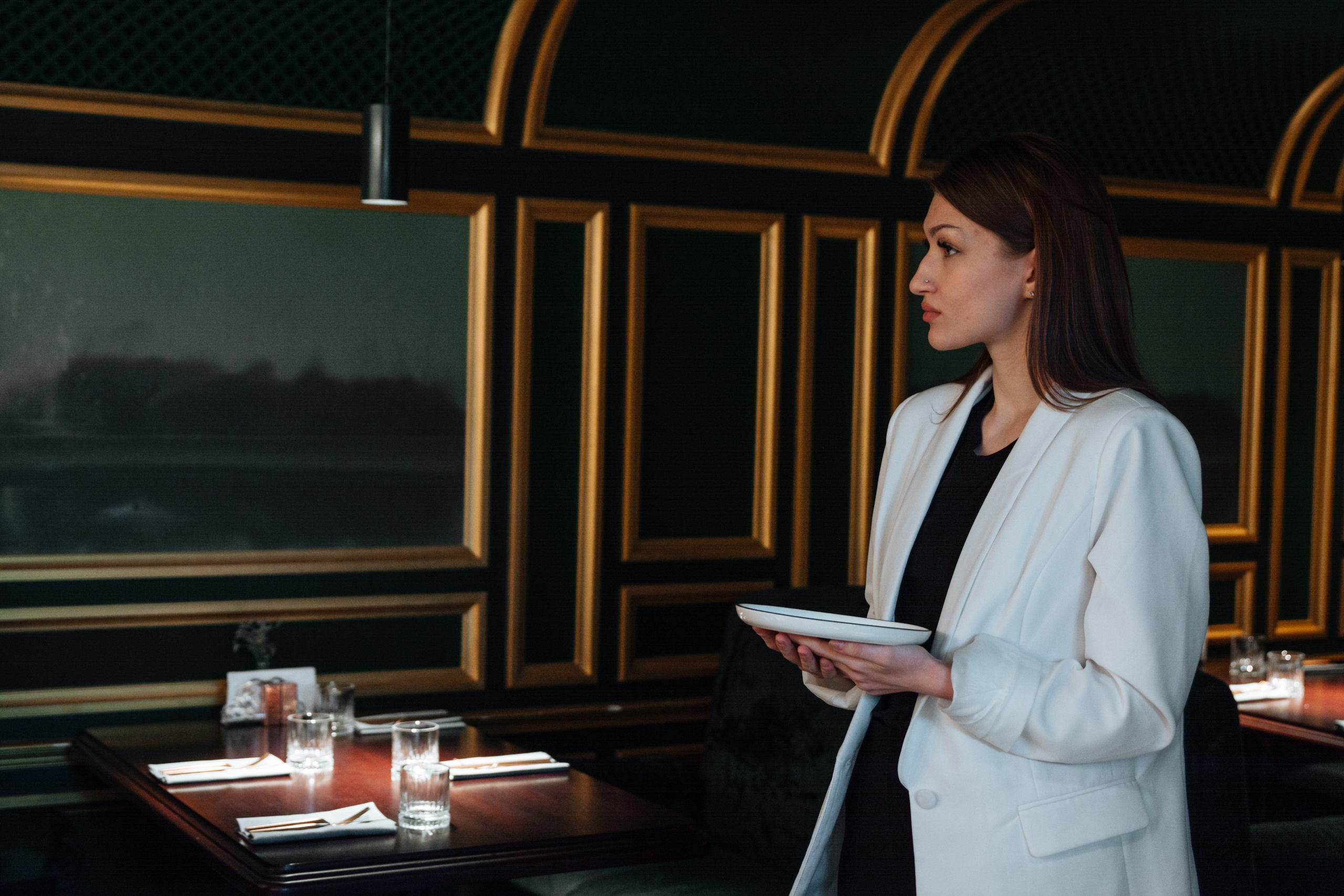 Пушкин в отеле «Оболенский». Съёмка ролика для конкурса. Портретный фотограф в Санкт-Петербурге Дмитриева Наталия