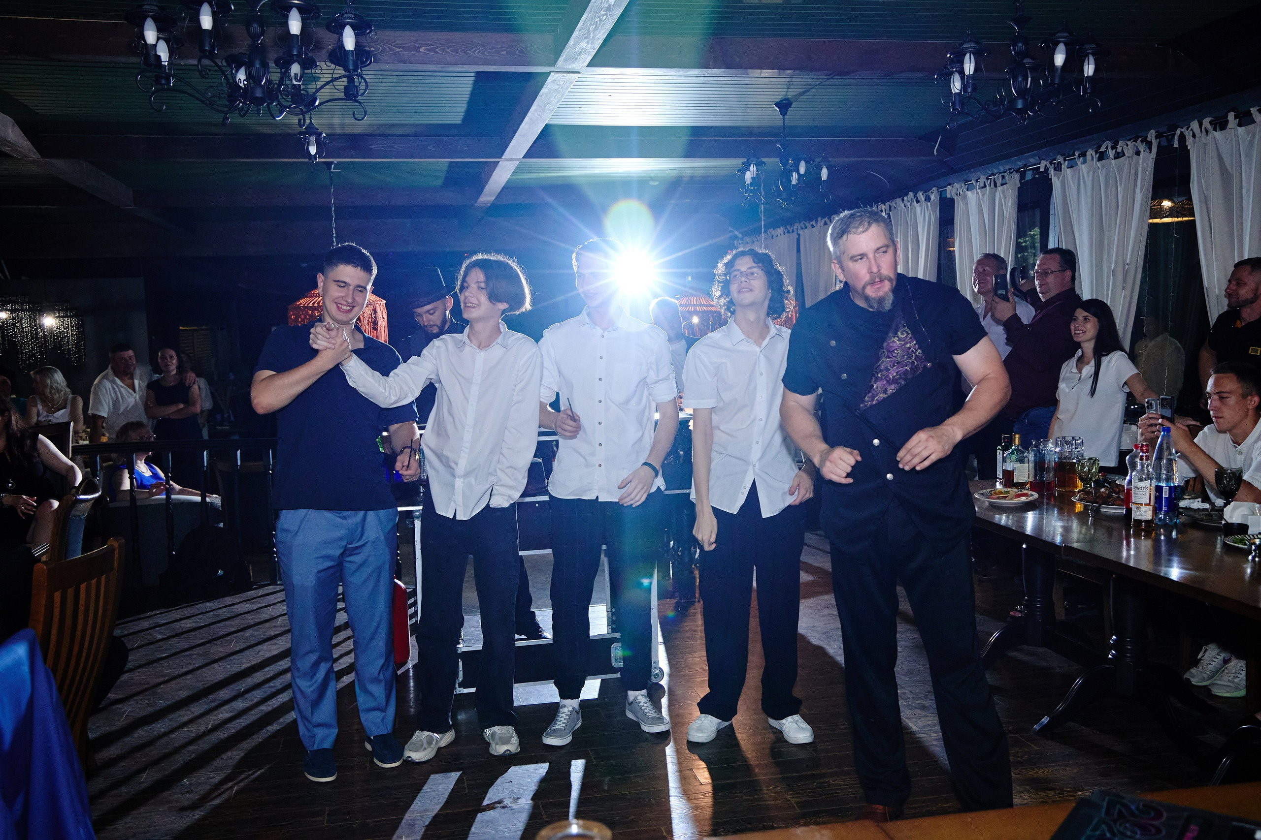 Выпускной 35 Сош. Фотограф Выпускные альбомы Таганрог Сергей Коробченко