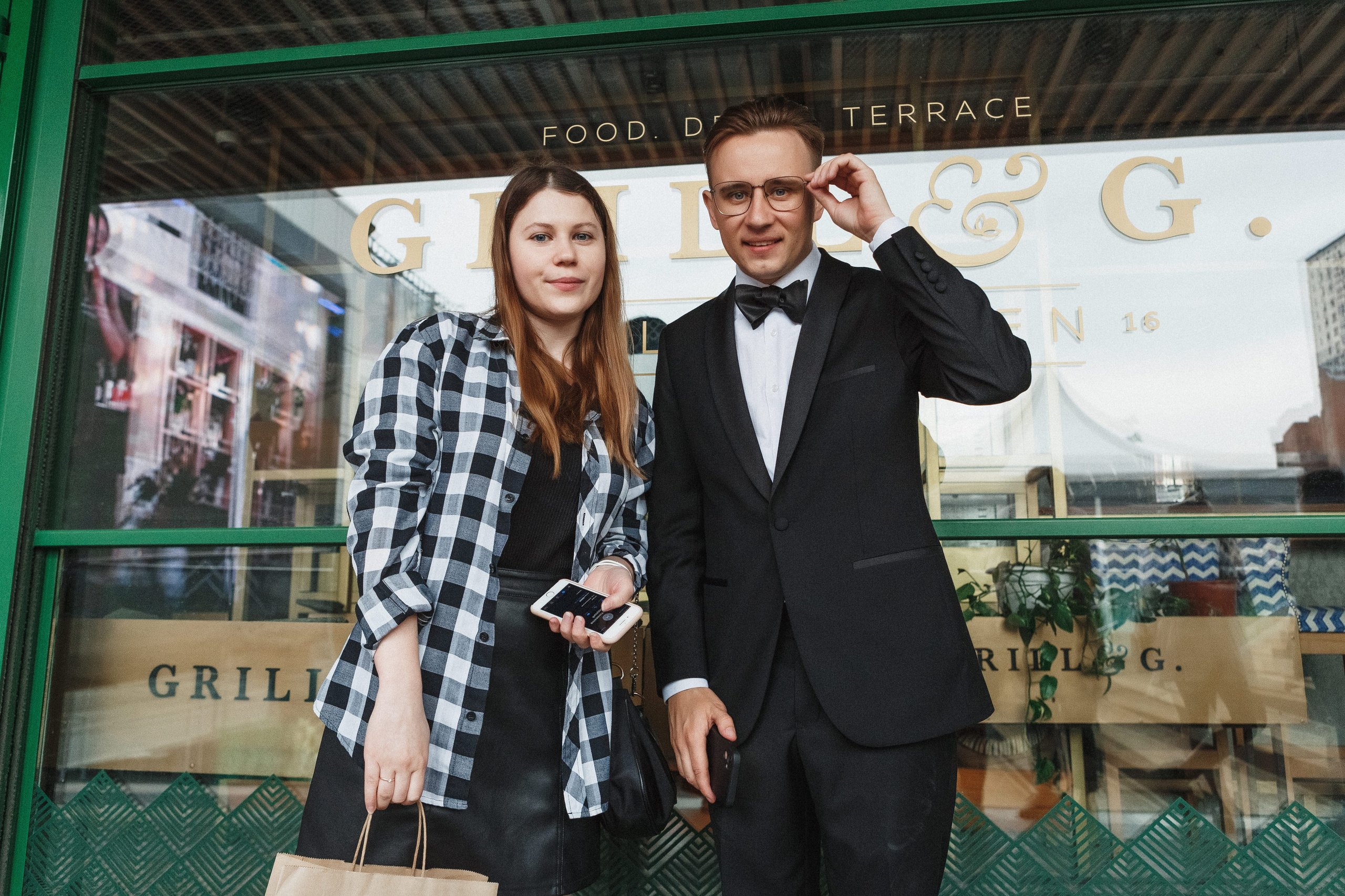 Моменты: Съёмка букета невесты в ТРЦ Большой, Ростов-на-Дону. Свадебный и семейный фотограф в Таганроге Бакарюк Антон