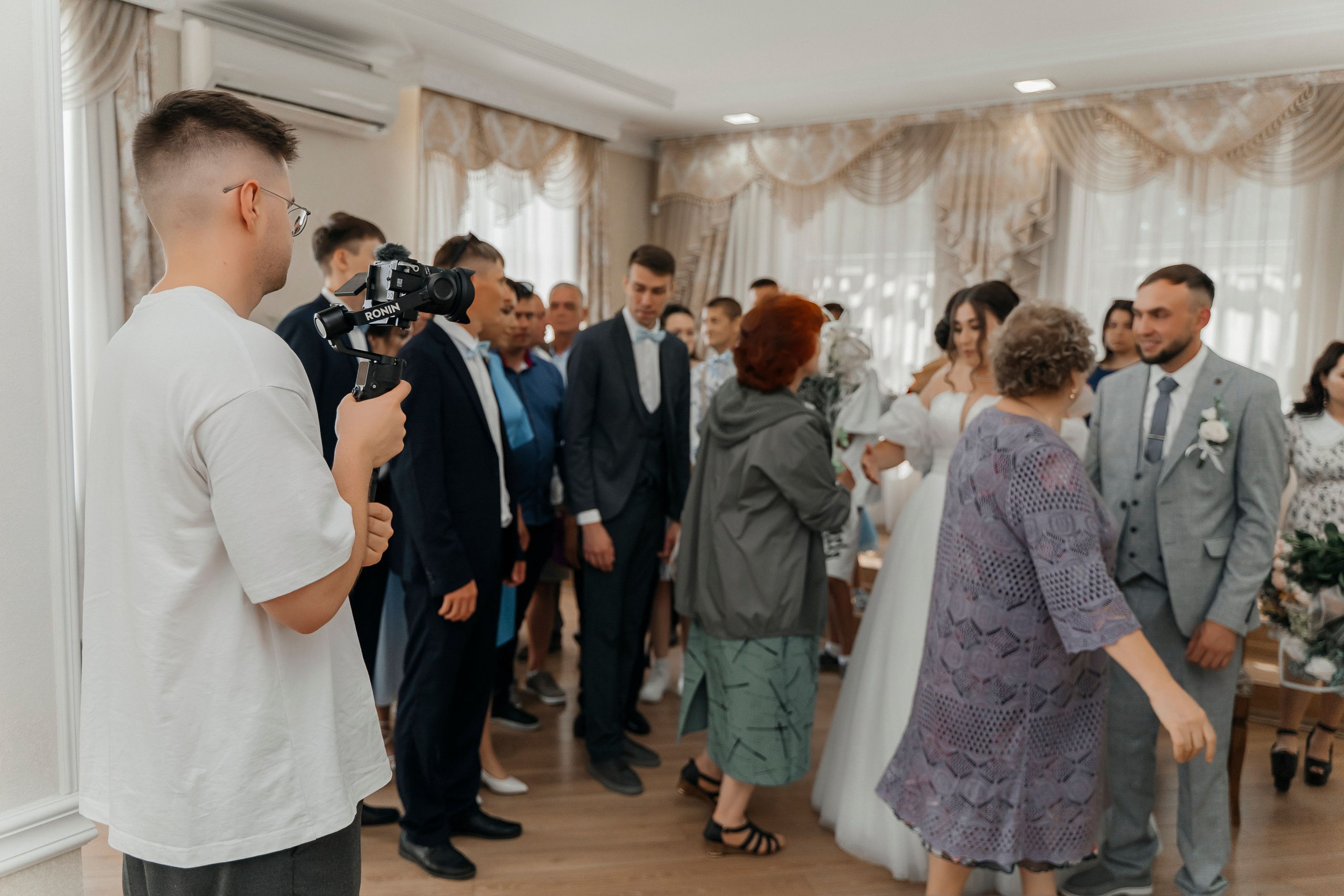 Свадебная фотосъёмка в ЗАГСЕ. Свадебный фотограф видеограф Чебоксары