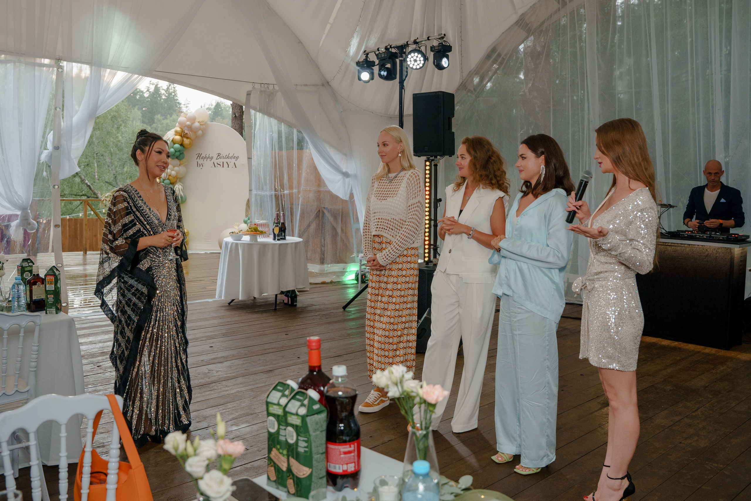 День рождения в шатре на водохранилище. Репортажный фотограф Москва Сергей Дружинин