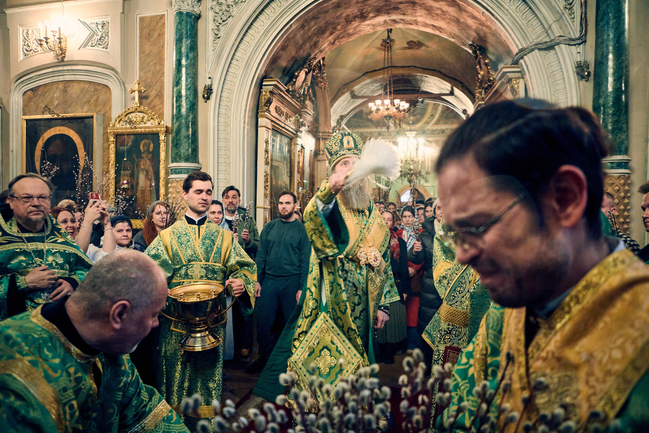 На всенощном бдении под Неделю ваий. DMITRY MOISEENKO — фотограф, художник, топ-стилист