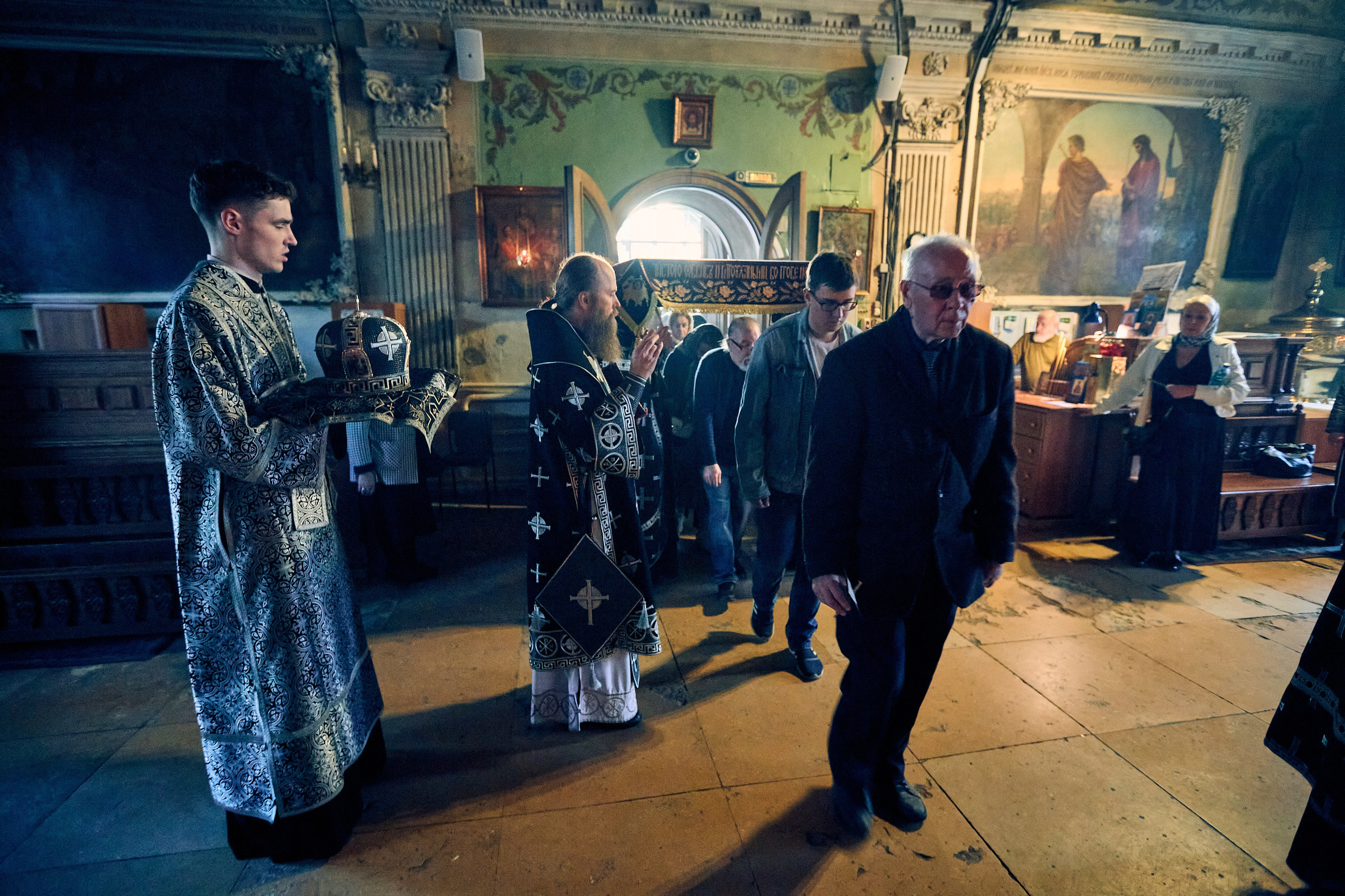 Утреня. Погребение Спасителя. DMITRY MOISEENKO — фотограф, художник, топ-стилист