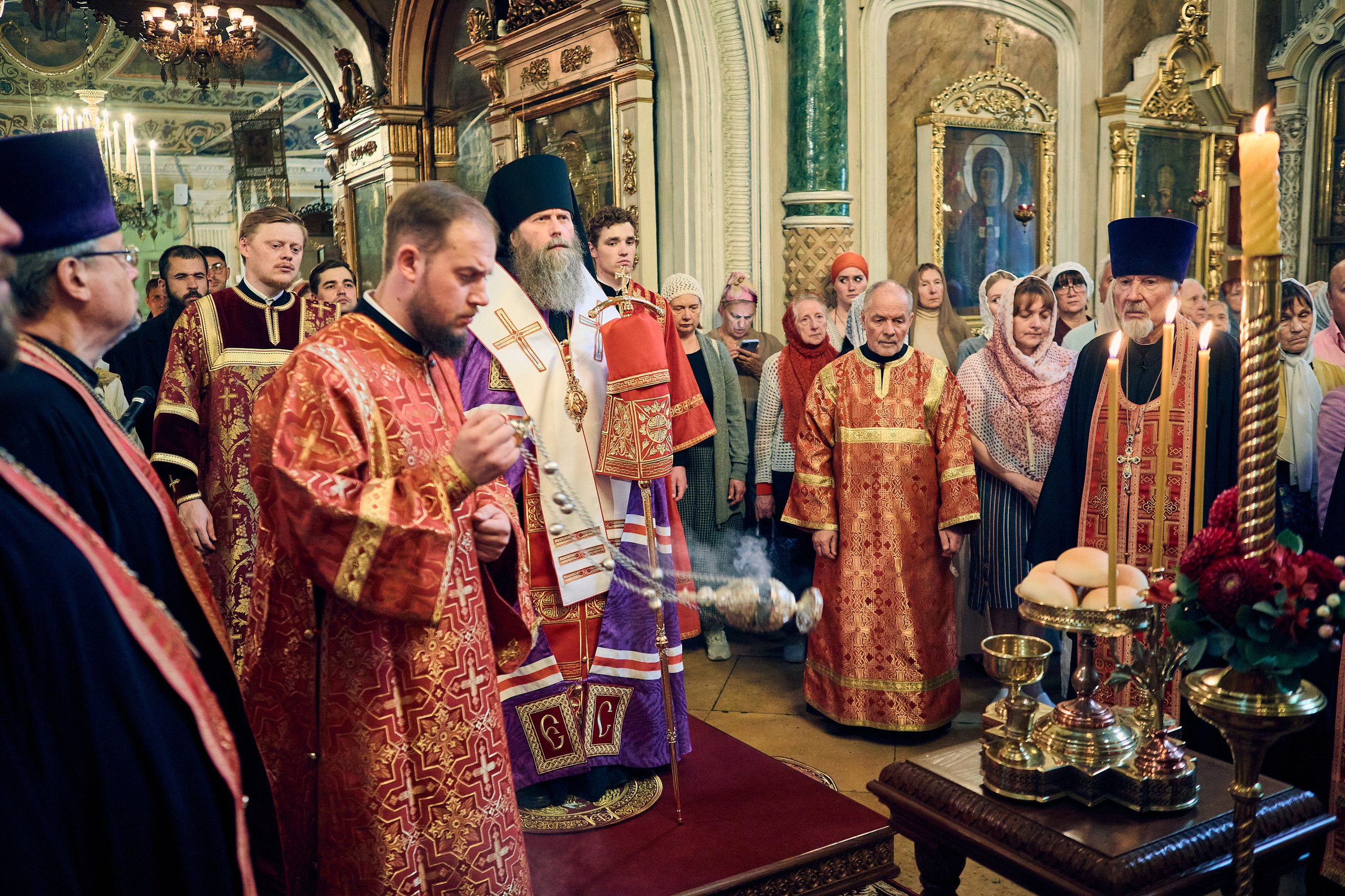 Всенощное бдение в канун престольного праздника храма Иоанна Воина. DMITRY MOISEENKO — фотограф, художник, топ-стилист