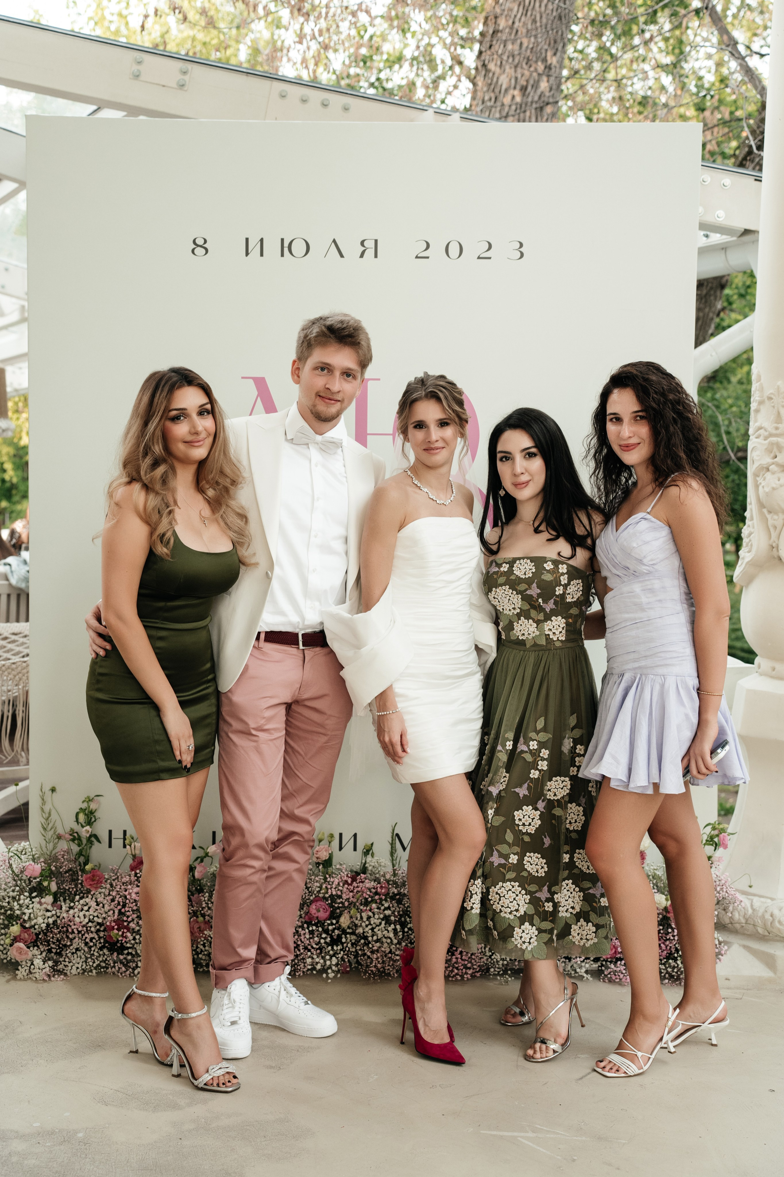 Ресторан Домик в саду, ВДНХ. Свадебный фотограф Москва Александра Аверкова