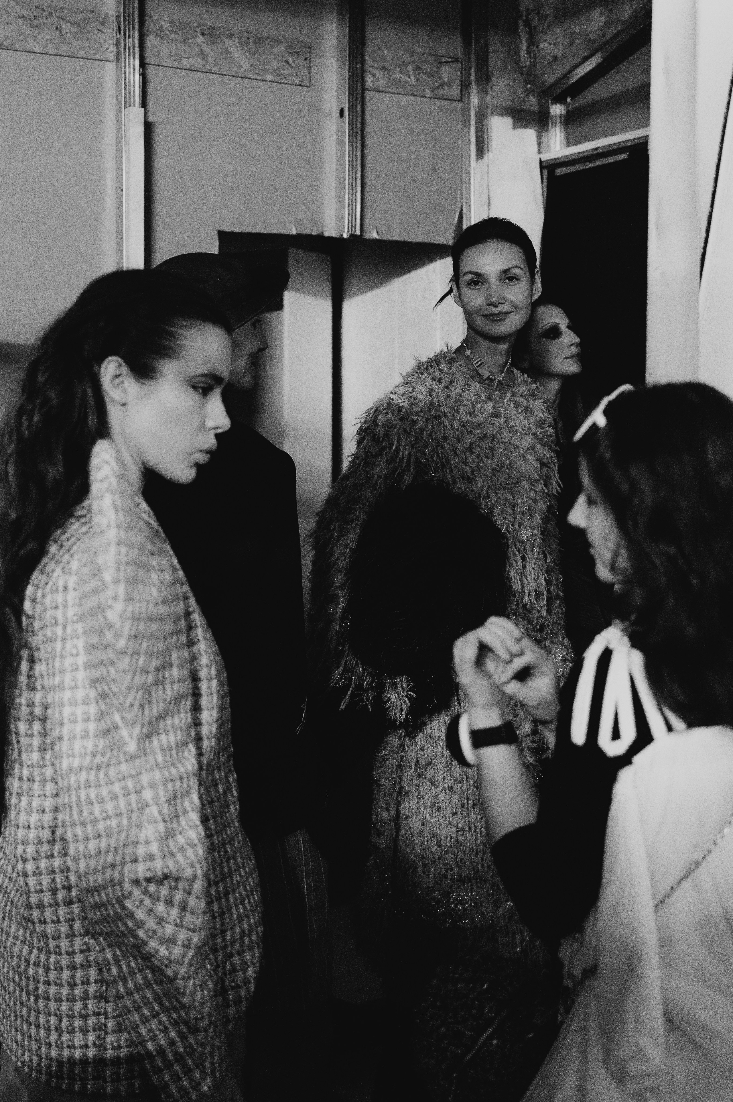 Бекстейдж показа «Новые Имена» собака.ru|ДЛТ. Портретный и репортажный фотограф в Санкт-Петербурге