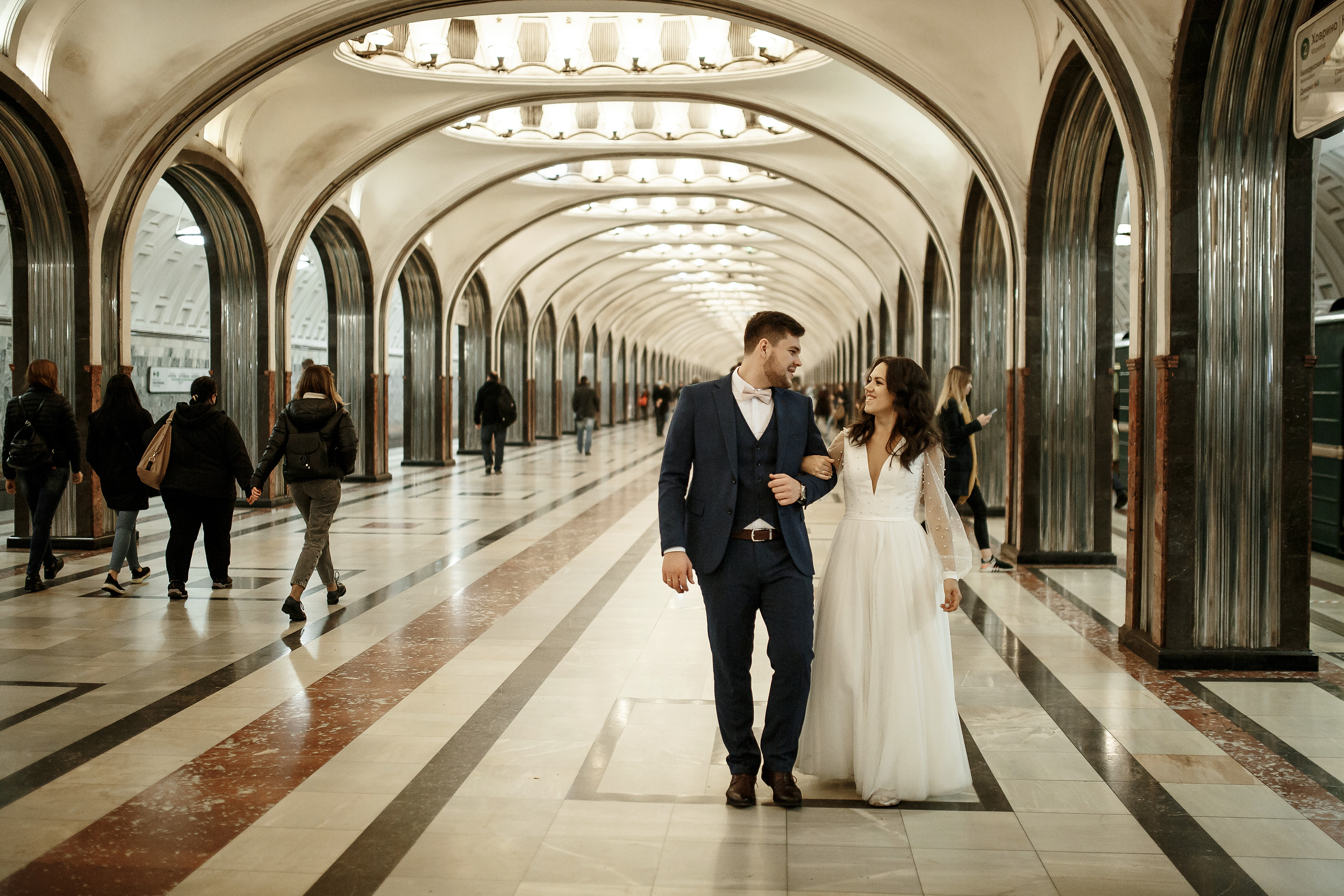 Лавстори в метро. Свадебный фотограф Колесников Антон