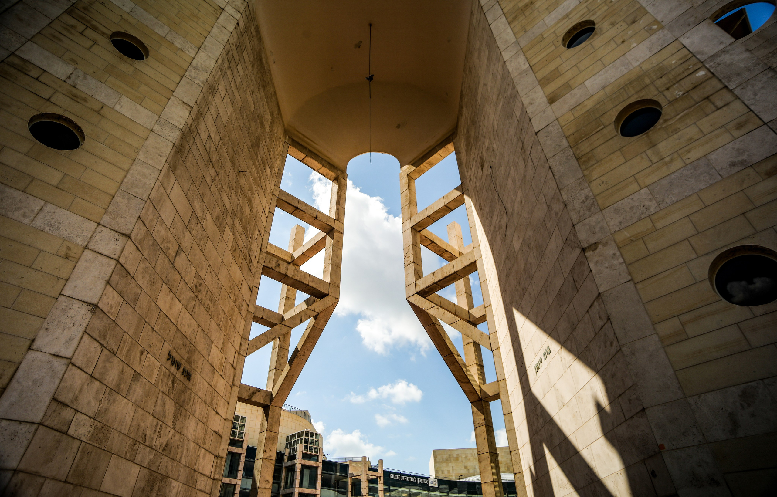  the Tel Aviv Opera House, Israel