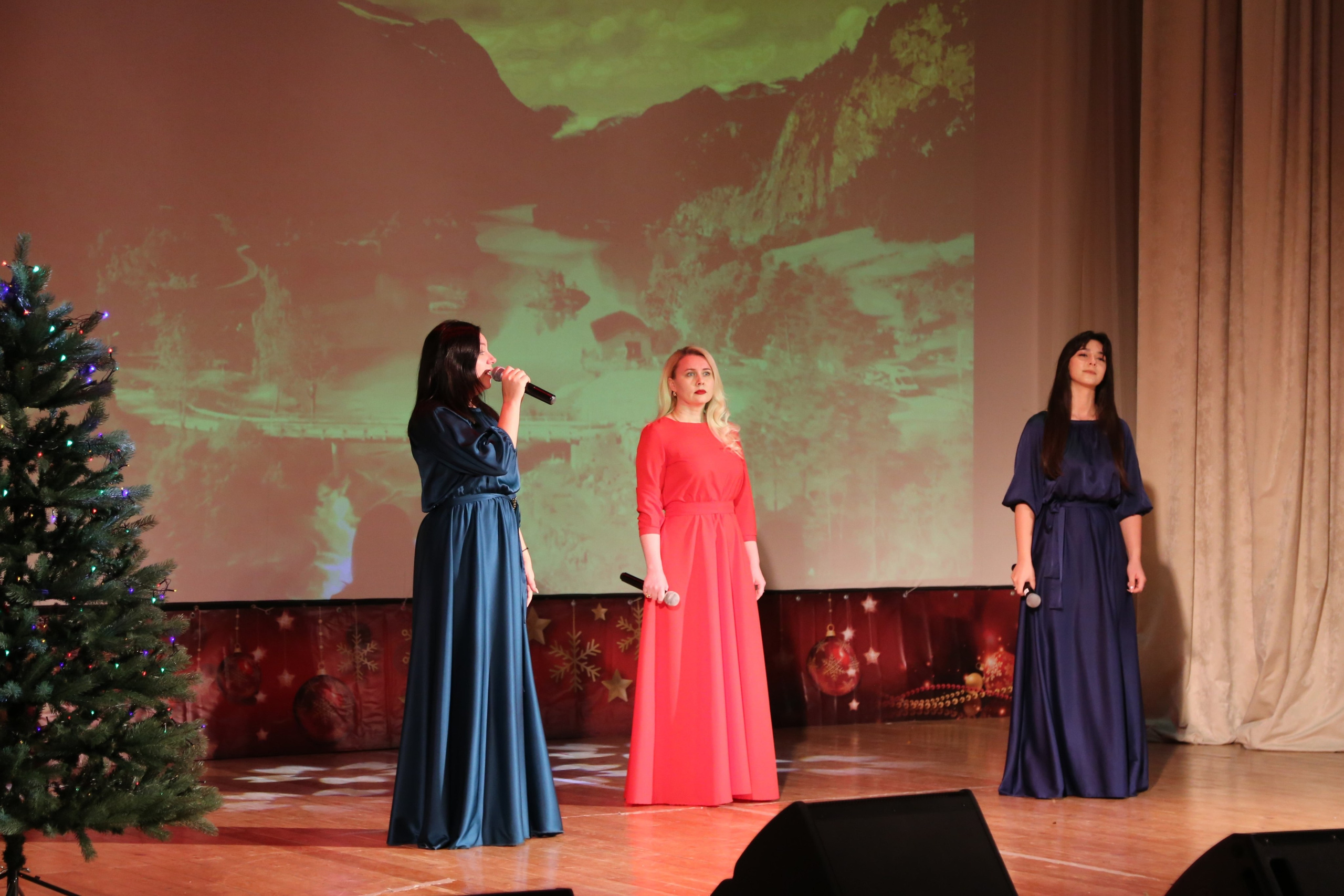 День Волонтёра. Жизнь курорта Кабардинка в фотографиях