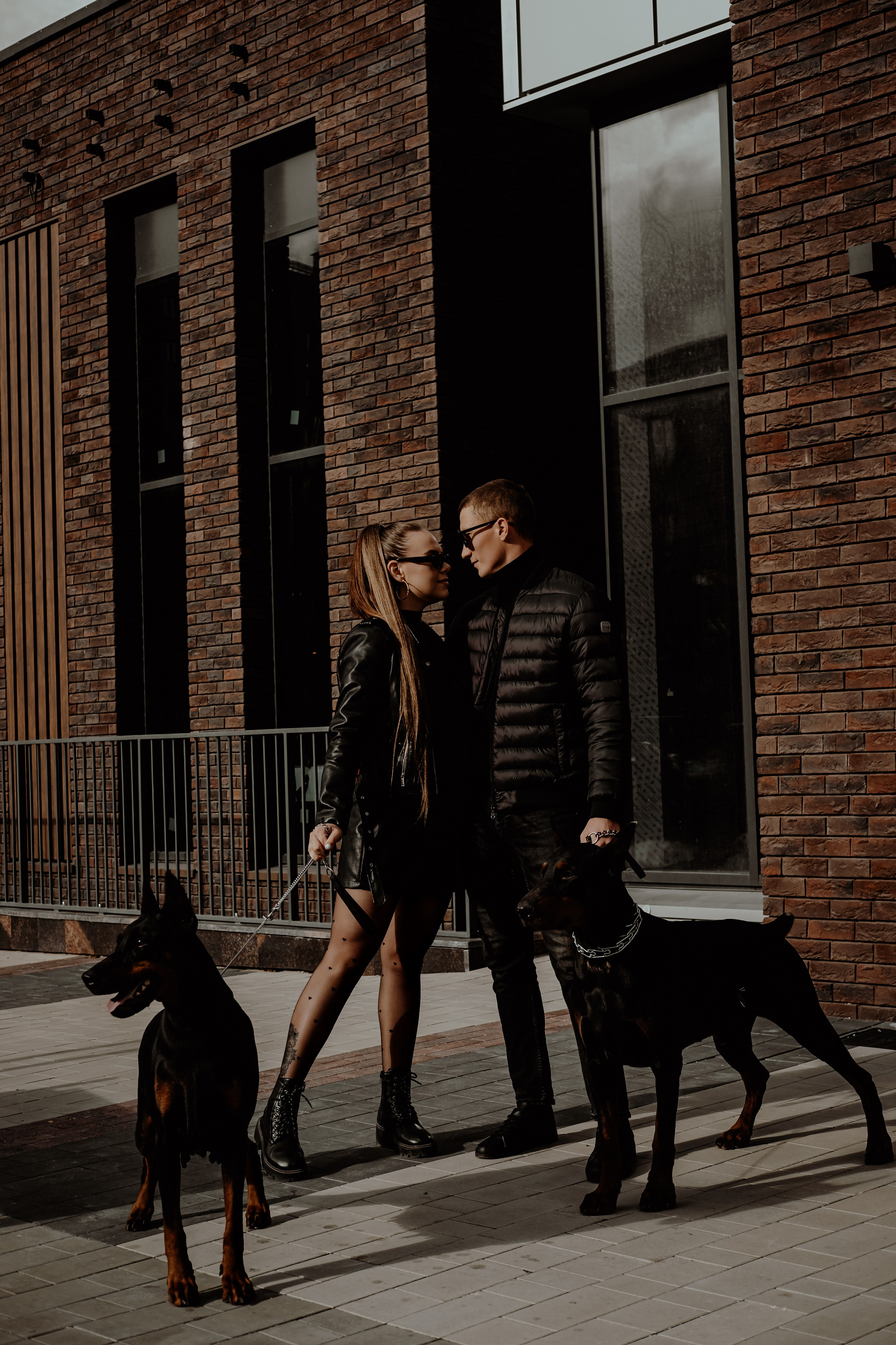 Прогулка с доберманами. Свадебный фотограф Челябинск