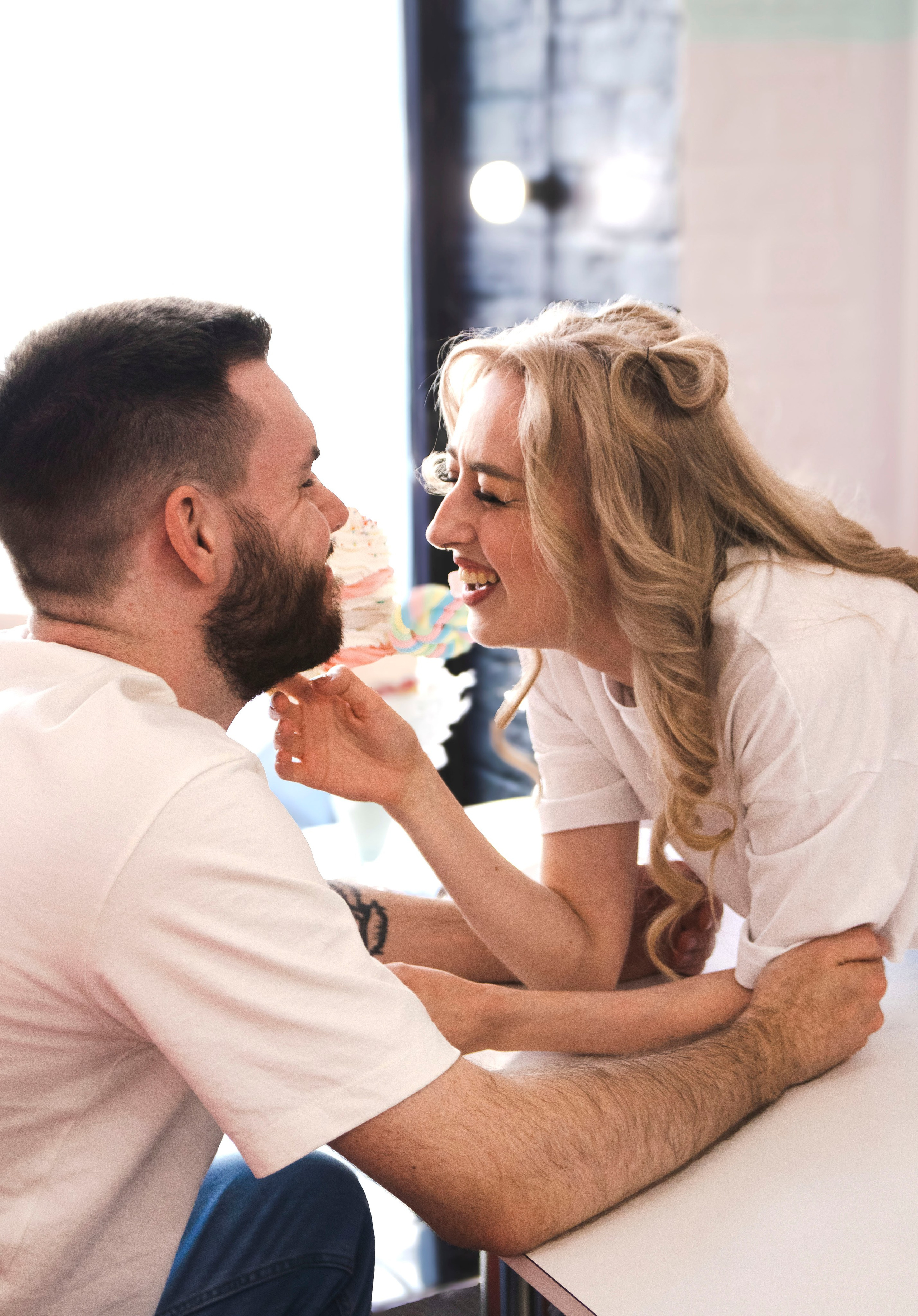 Сладкая история: уютная и атмосферная фотосессия с десертами. Портретный фотограф в Санкт-Петербурге Савельева Ольга