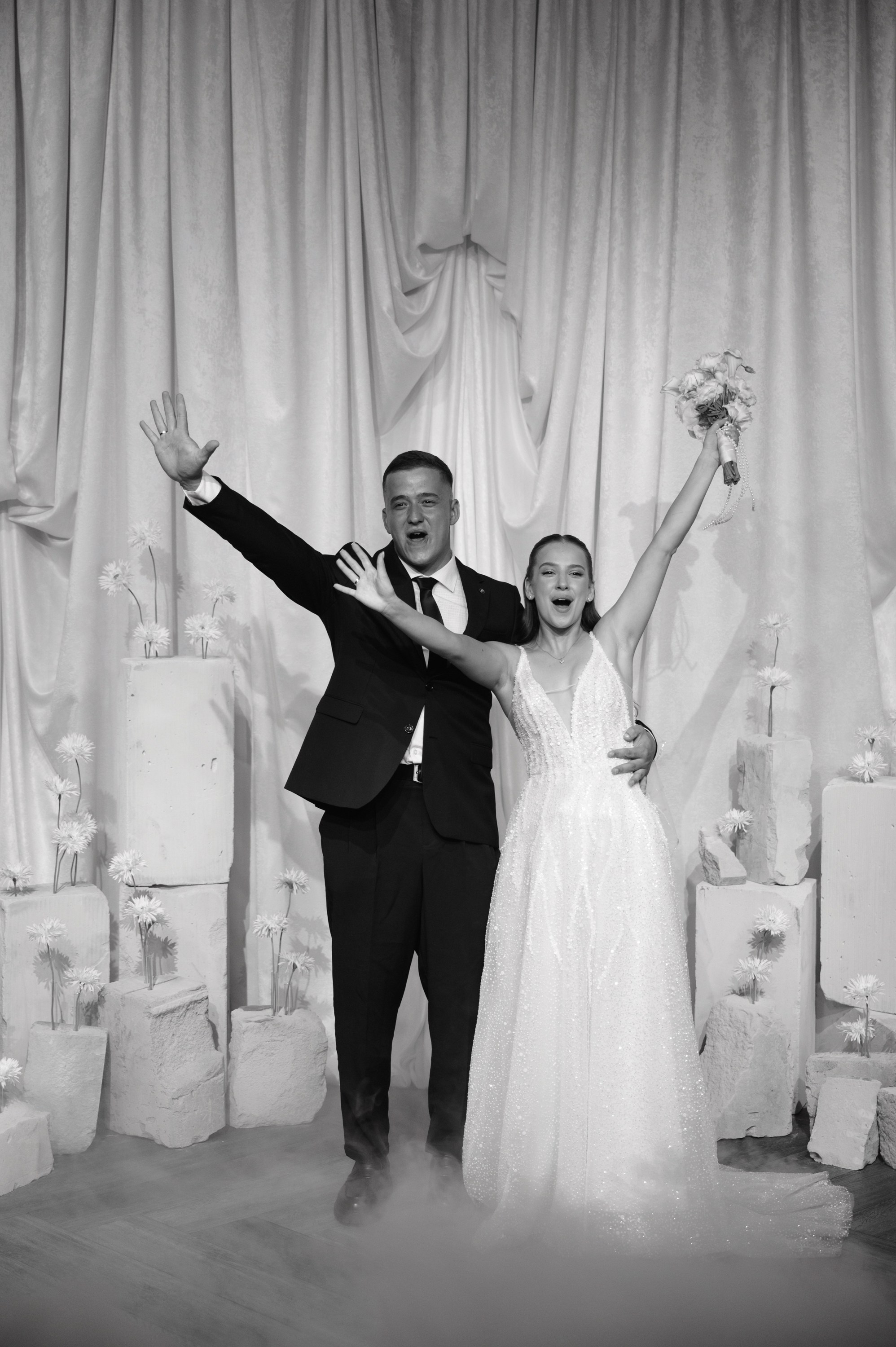 Антон и Виолета. Zhulanovilya