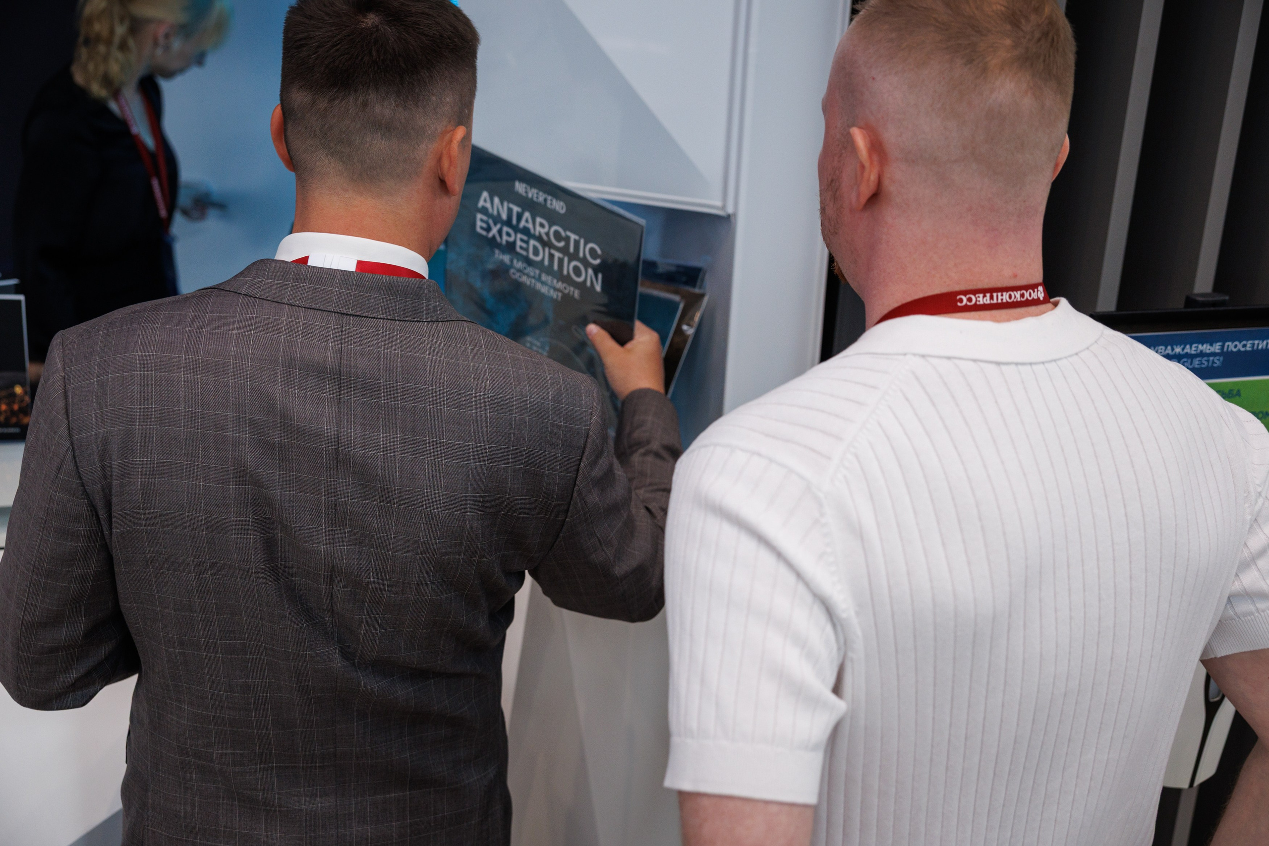 Стенд Never End. Репортажный и предметный Фотограф в Москве