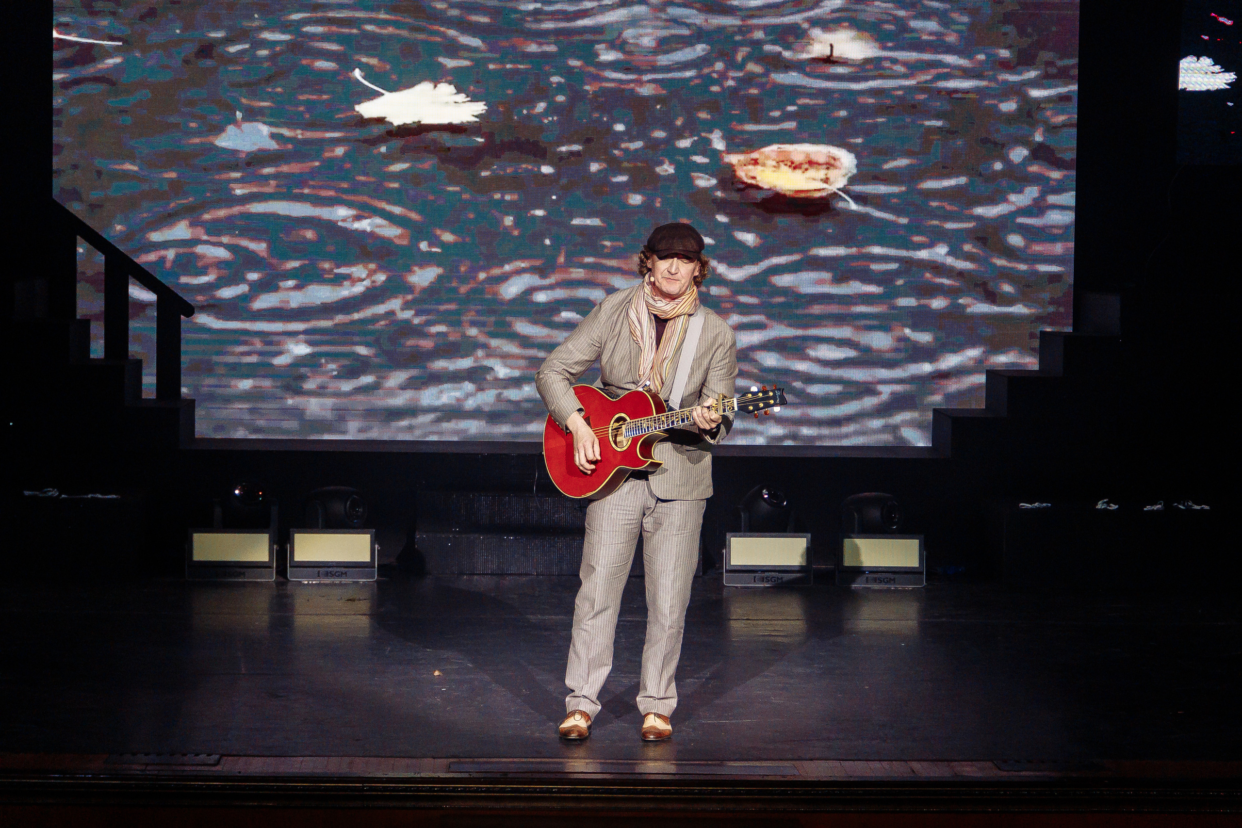 Благотворительный проект «Сцена». Контент фотограф в Ростове-на-Дону Мардус Павел