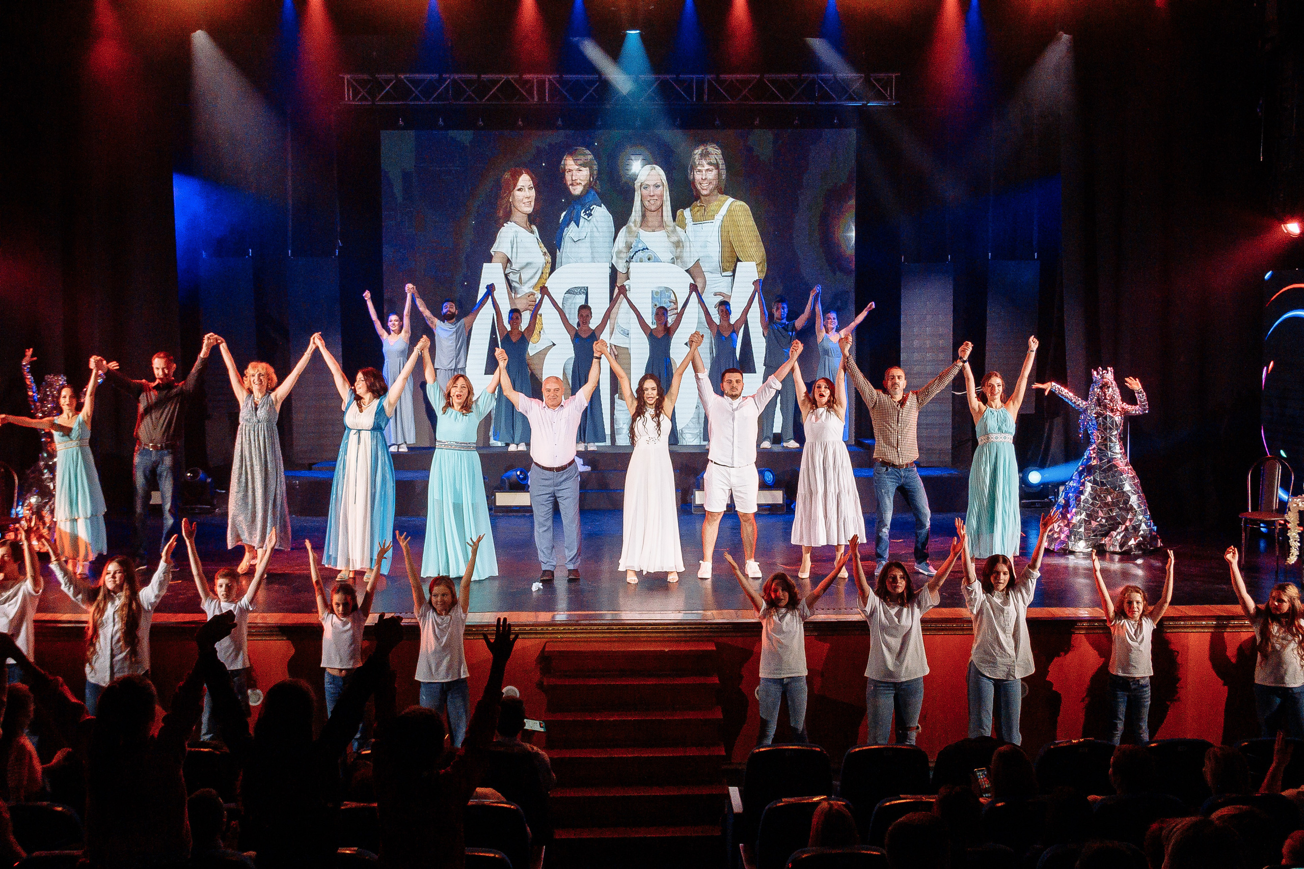 Благотворительный проект «Сцена». Контент фотограф в Ростове-на-Дону Мардус Павел