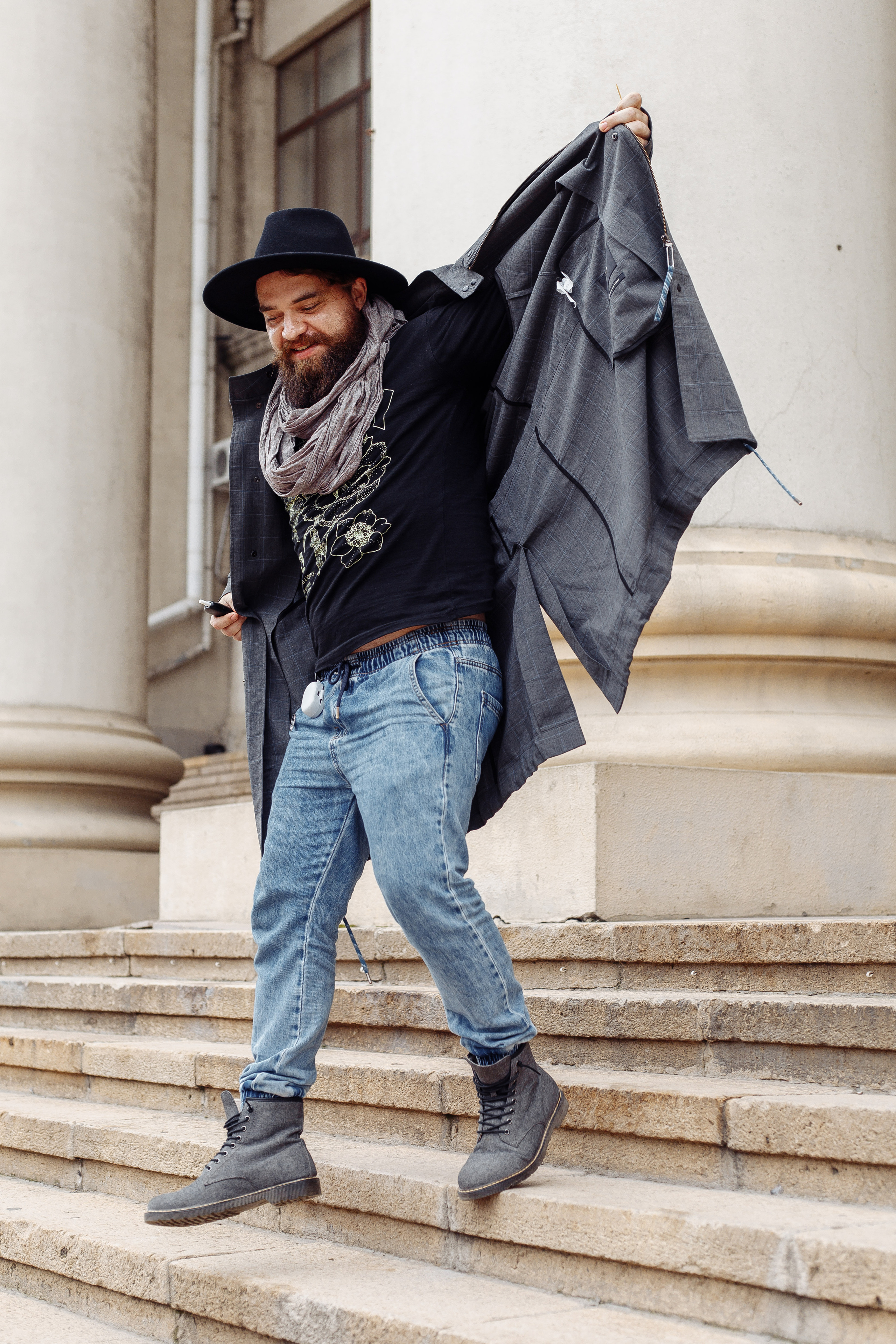 Сергей Бекер «Художник-костюмер». Контент фотограф в Ростове-на-Дону Мардус Павел