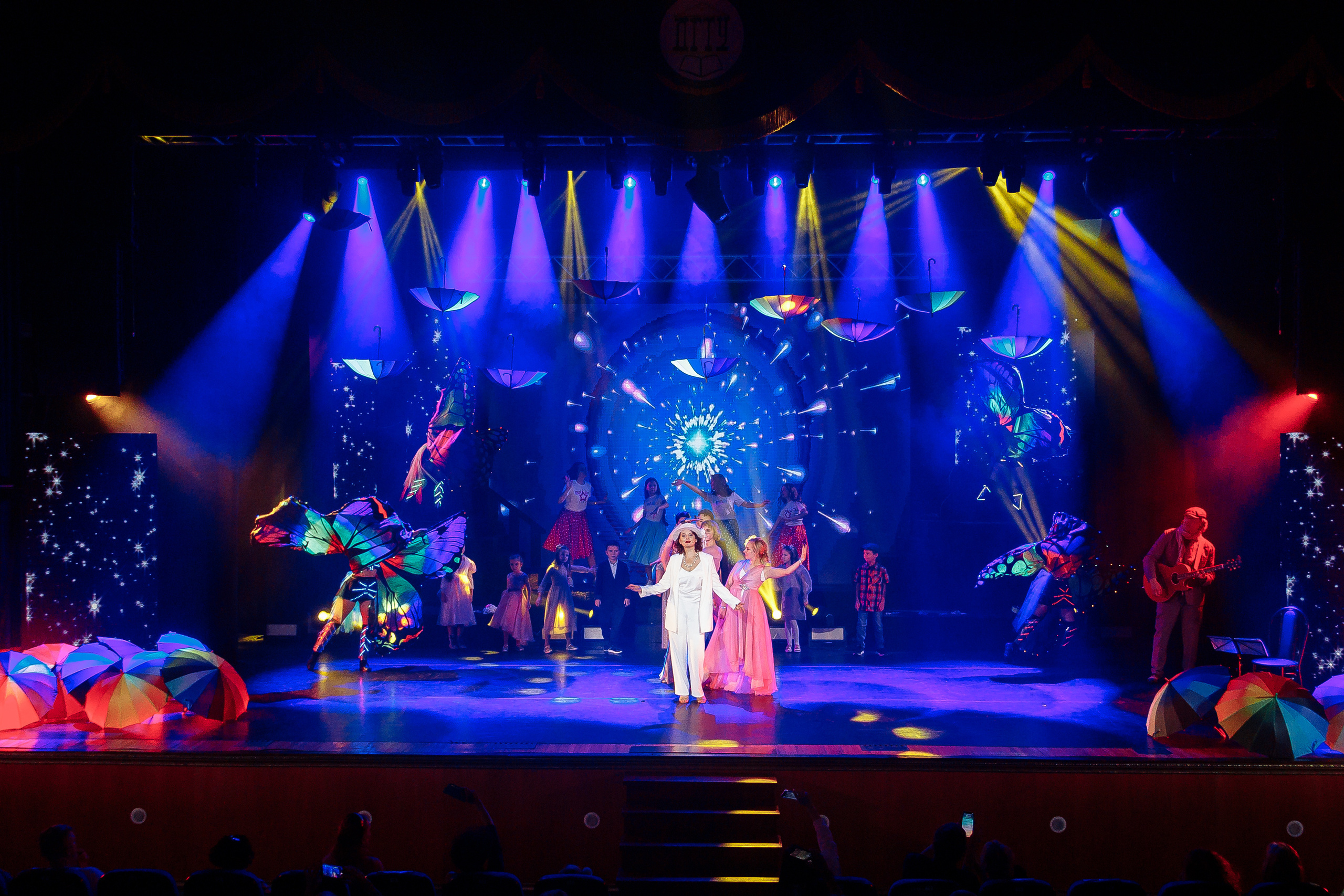 Благотворительный проект «Сцена». Контент фотограф в Ростове-на-Дону Мардус Павел