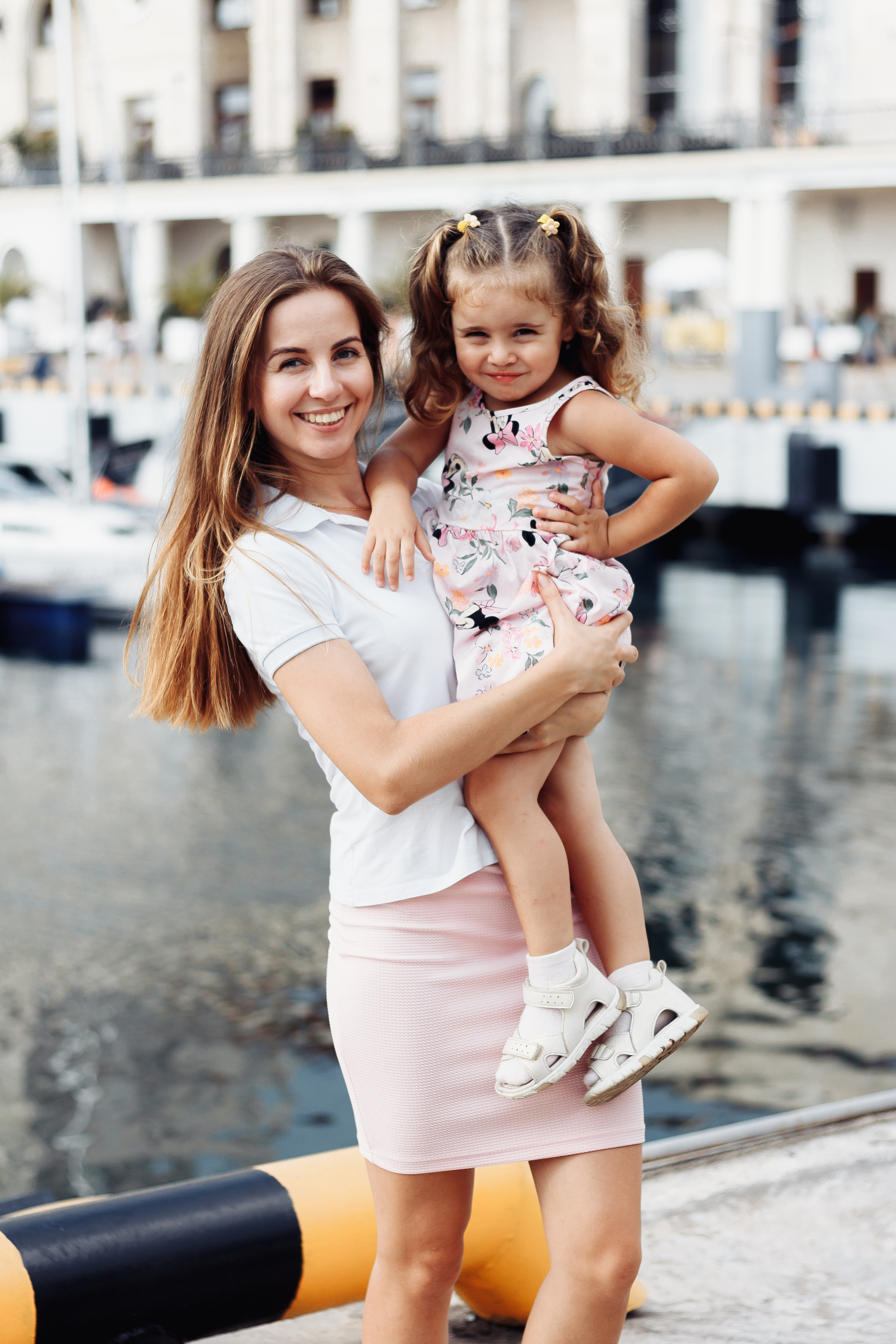 Катя и малышка Тео. Контент фотограф в Ростове-на-Дону Мардус Павел